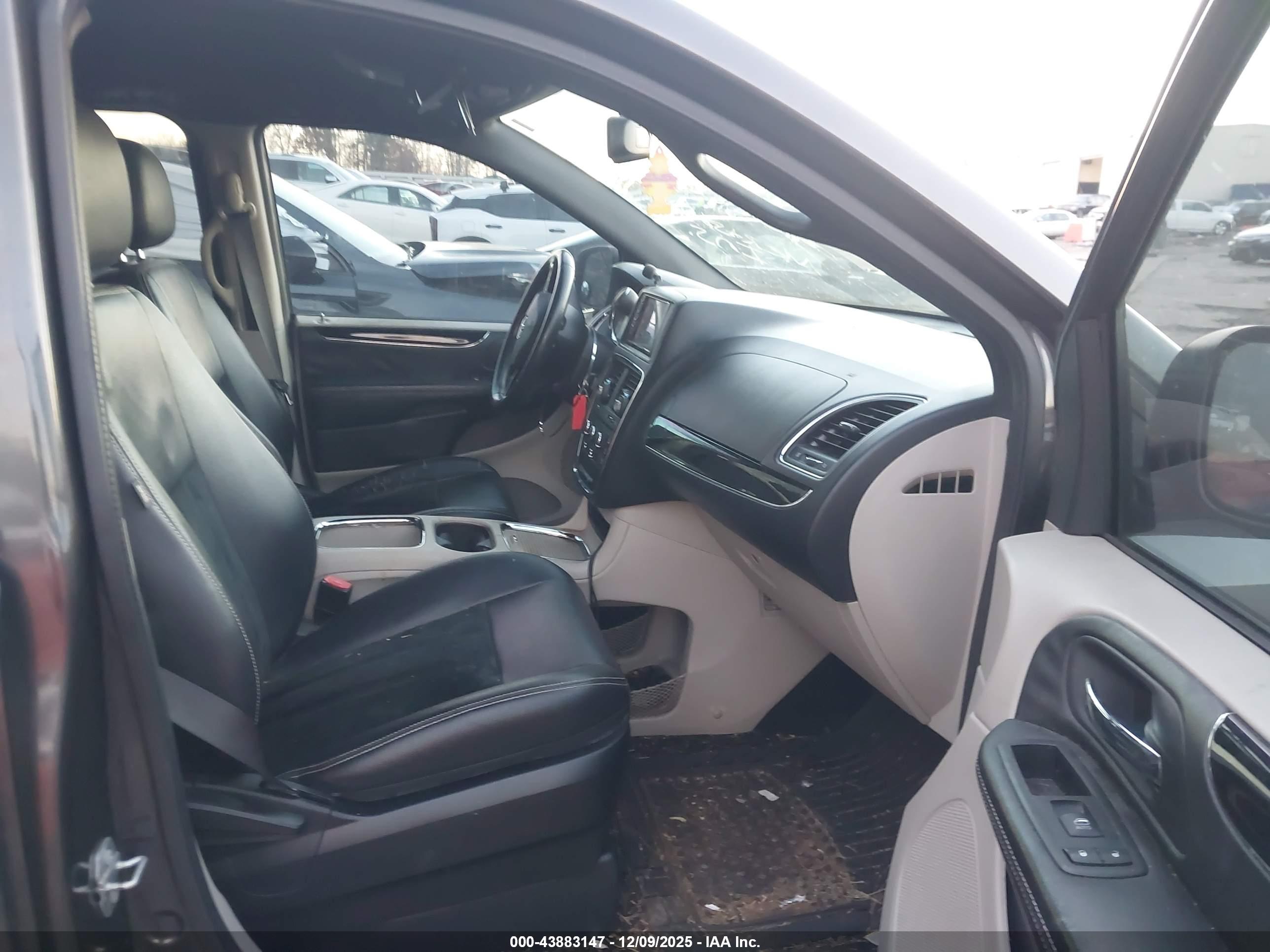 DODGE GRAND image 5