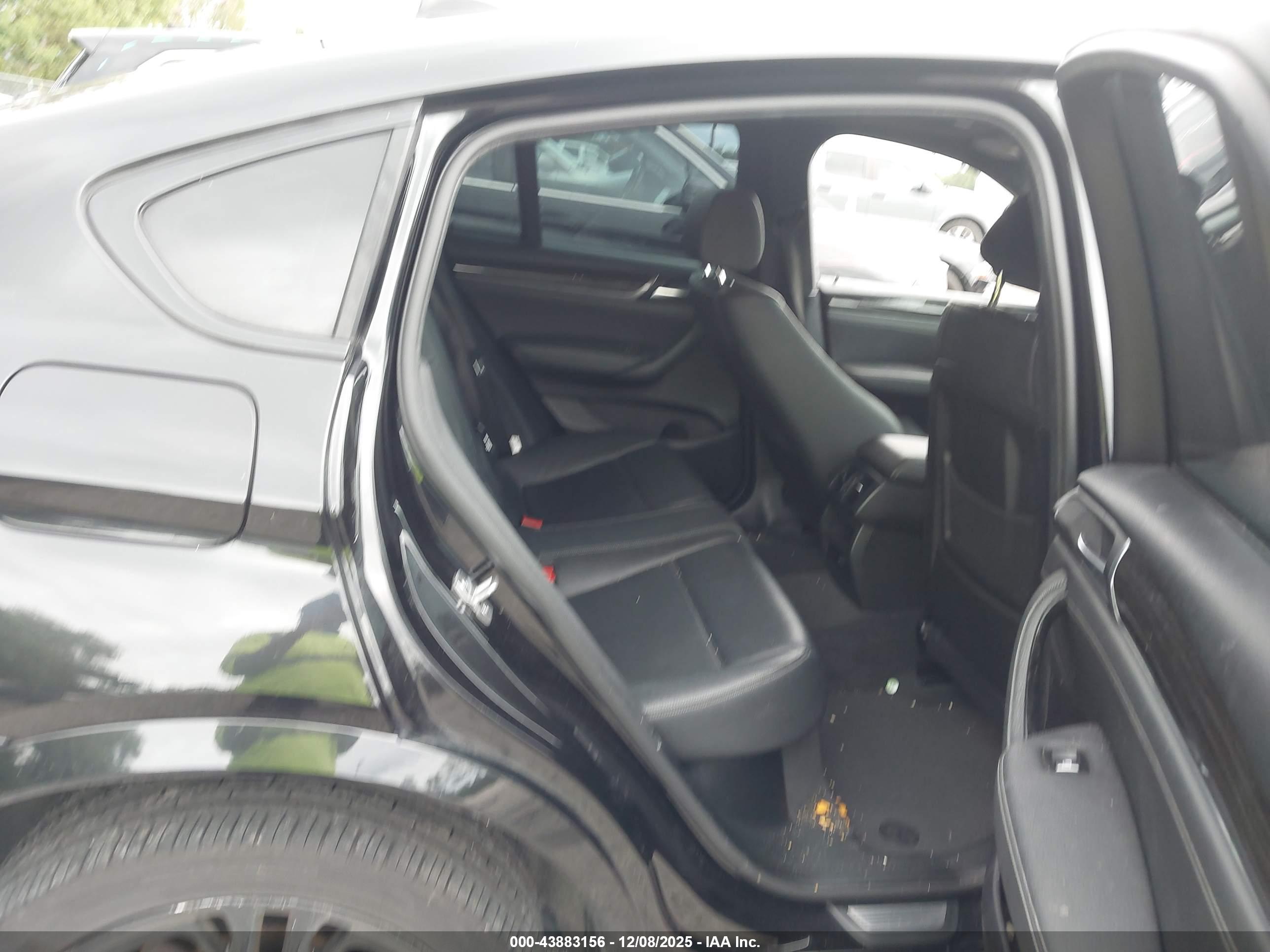 BMW X4 image 8
