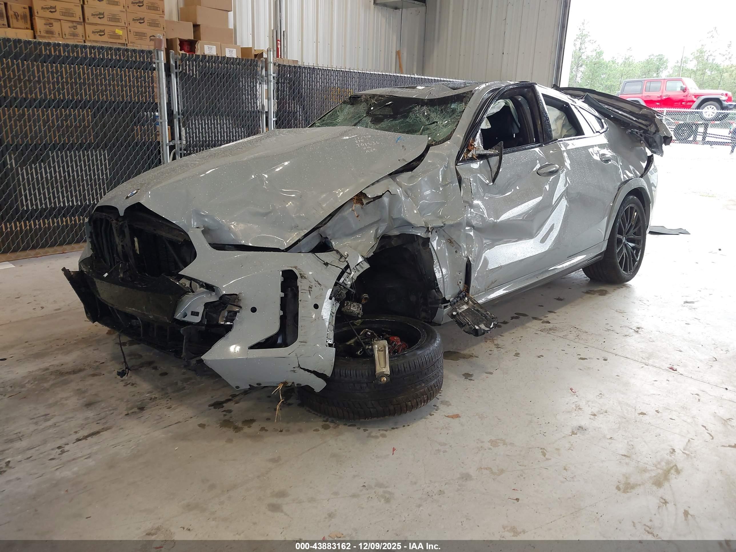 BMW X6 image 2