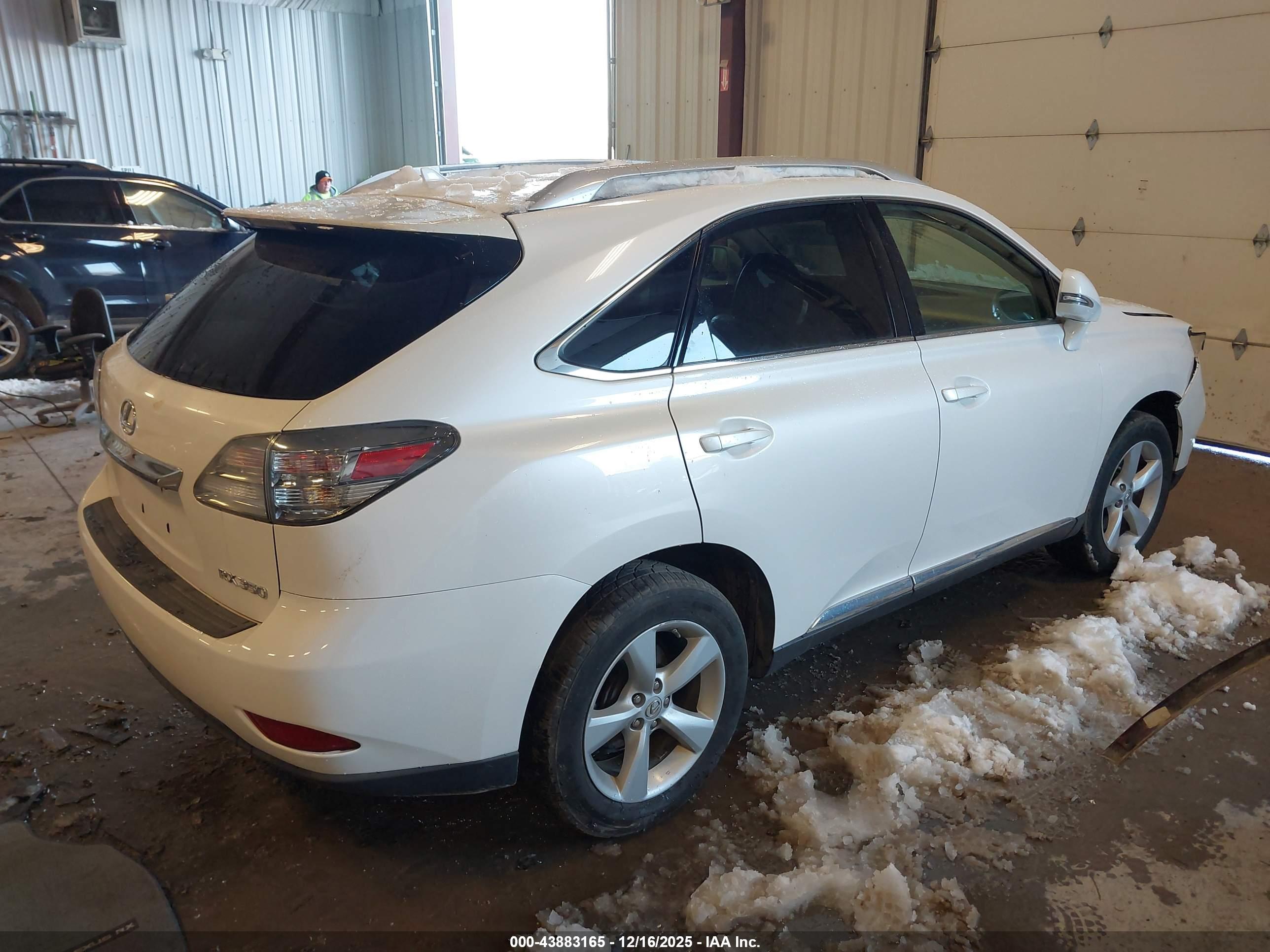 LEXUS RX image 4