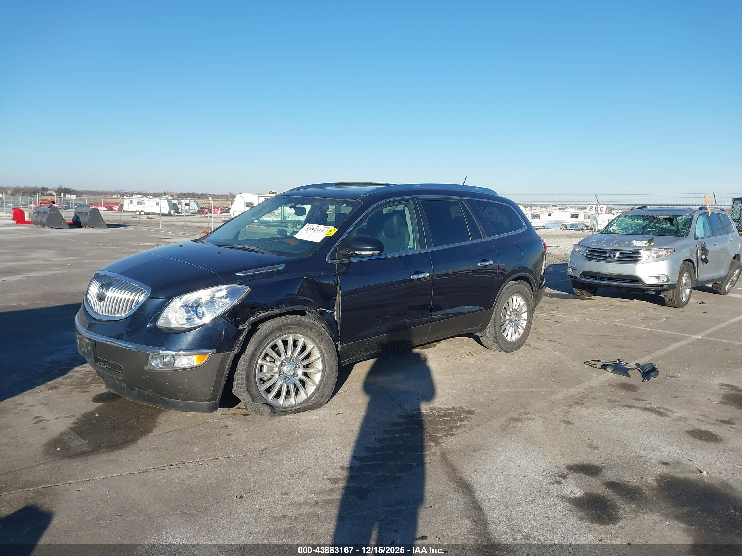 BUICK ENCLAVE image 2