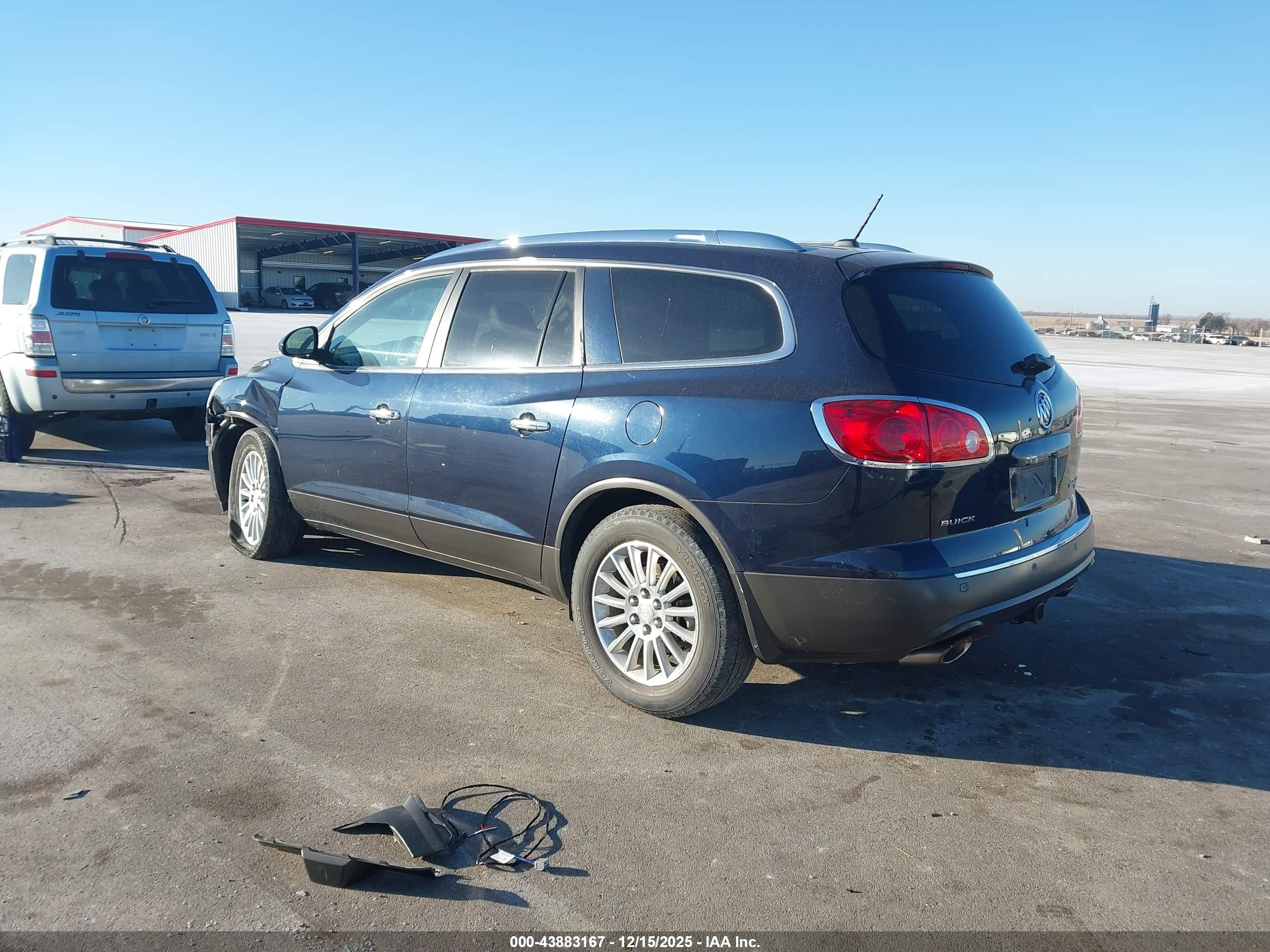 BUICK ENCLAVE image 3