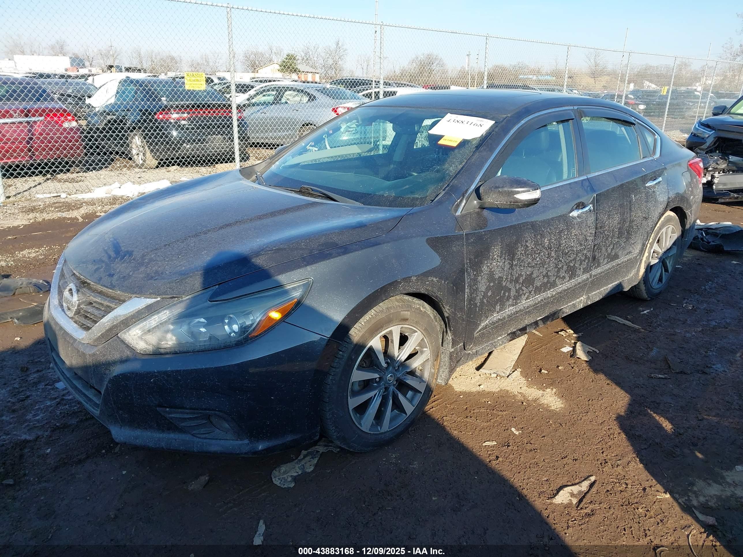 NISSAN ALTIMA image 2