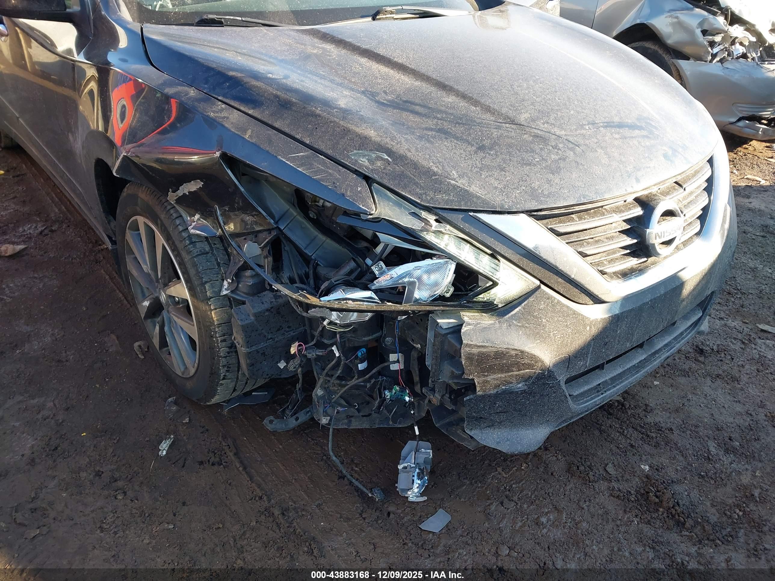 NISSAN ALTIMA image 6