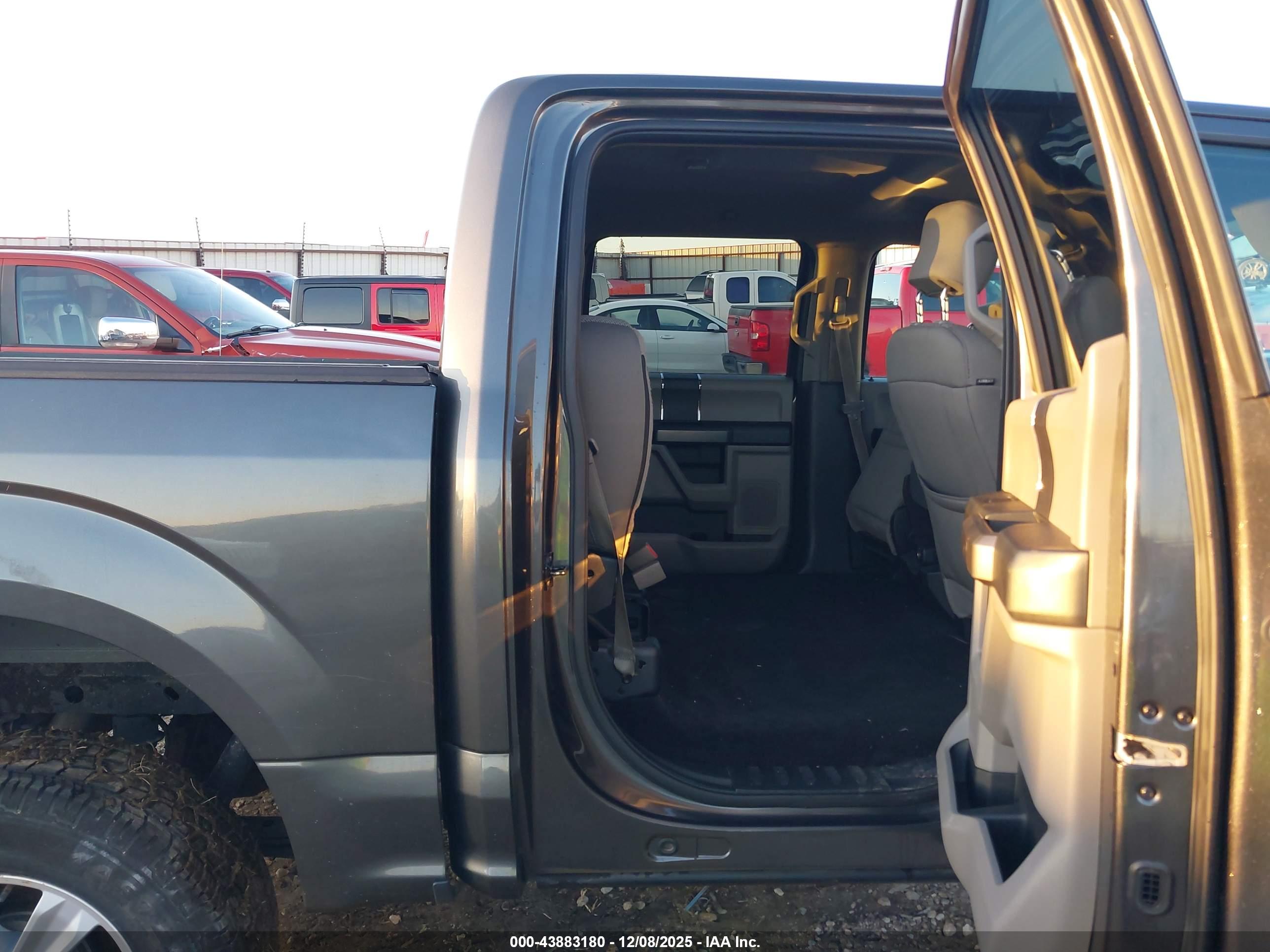 FORD F-150 image 8