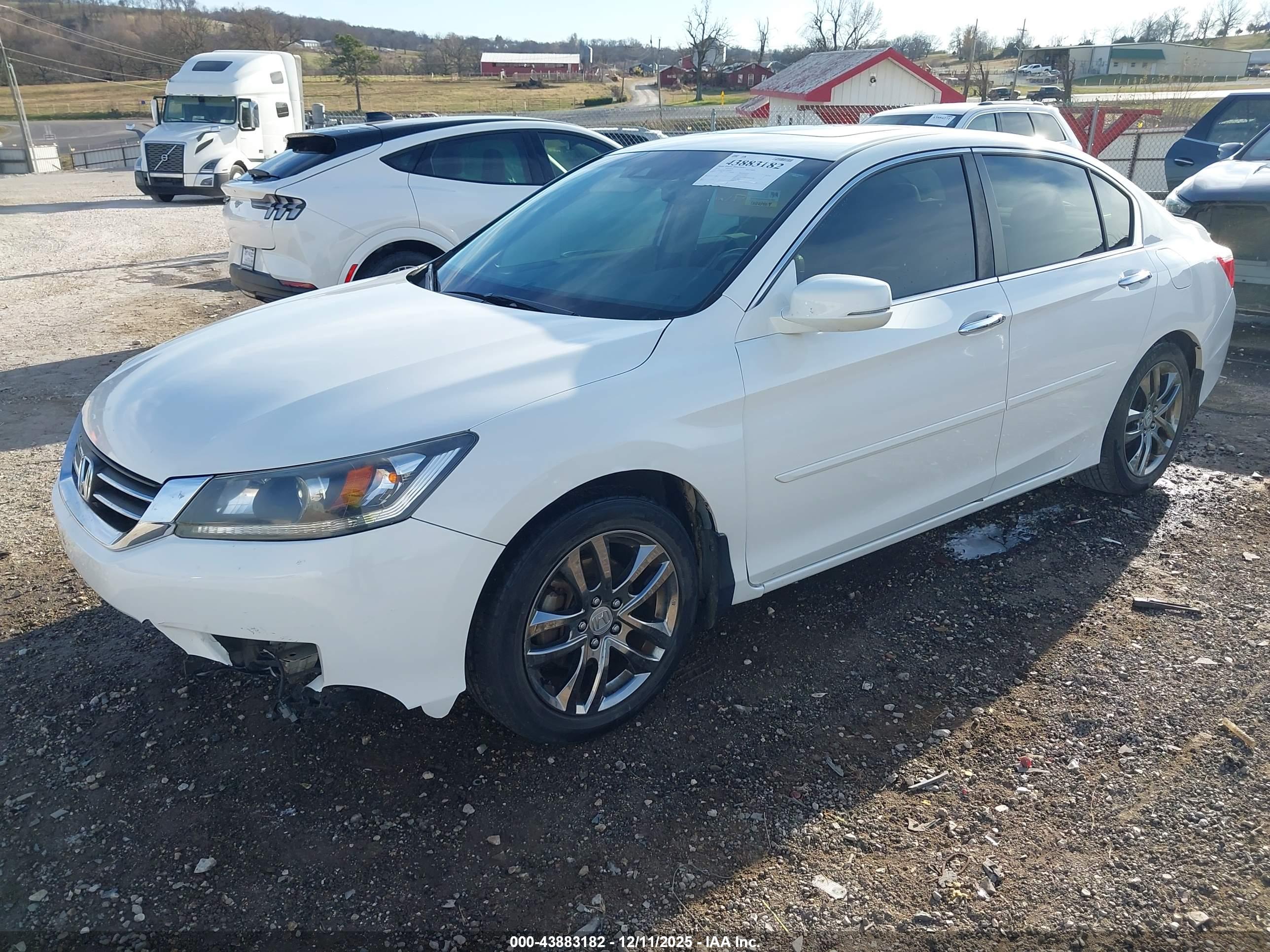 HONDA ACCORD image 2