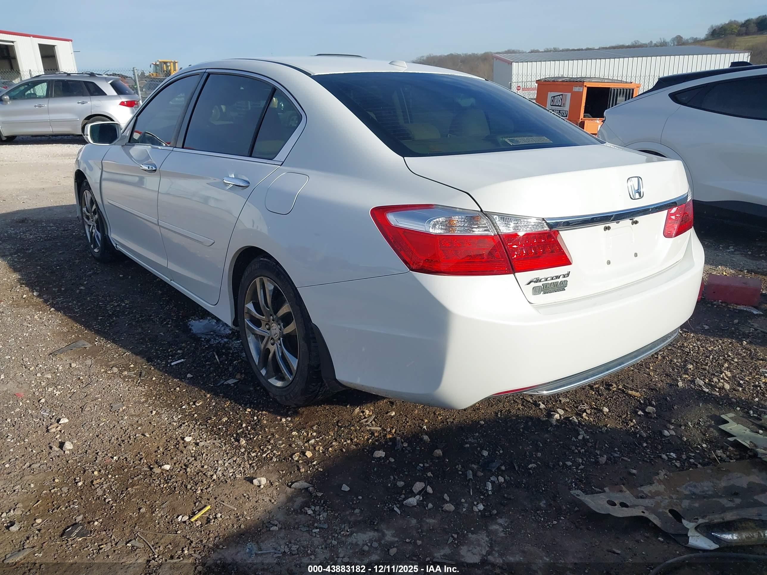 HONDA ACCORD image 3