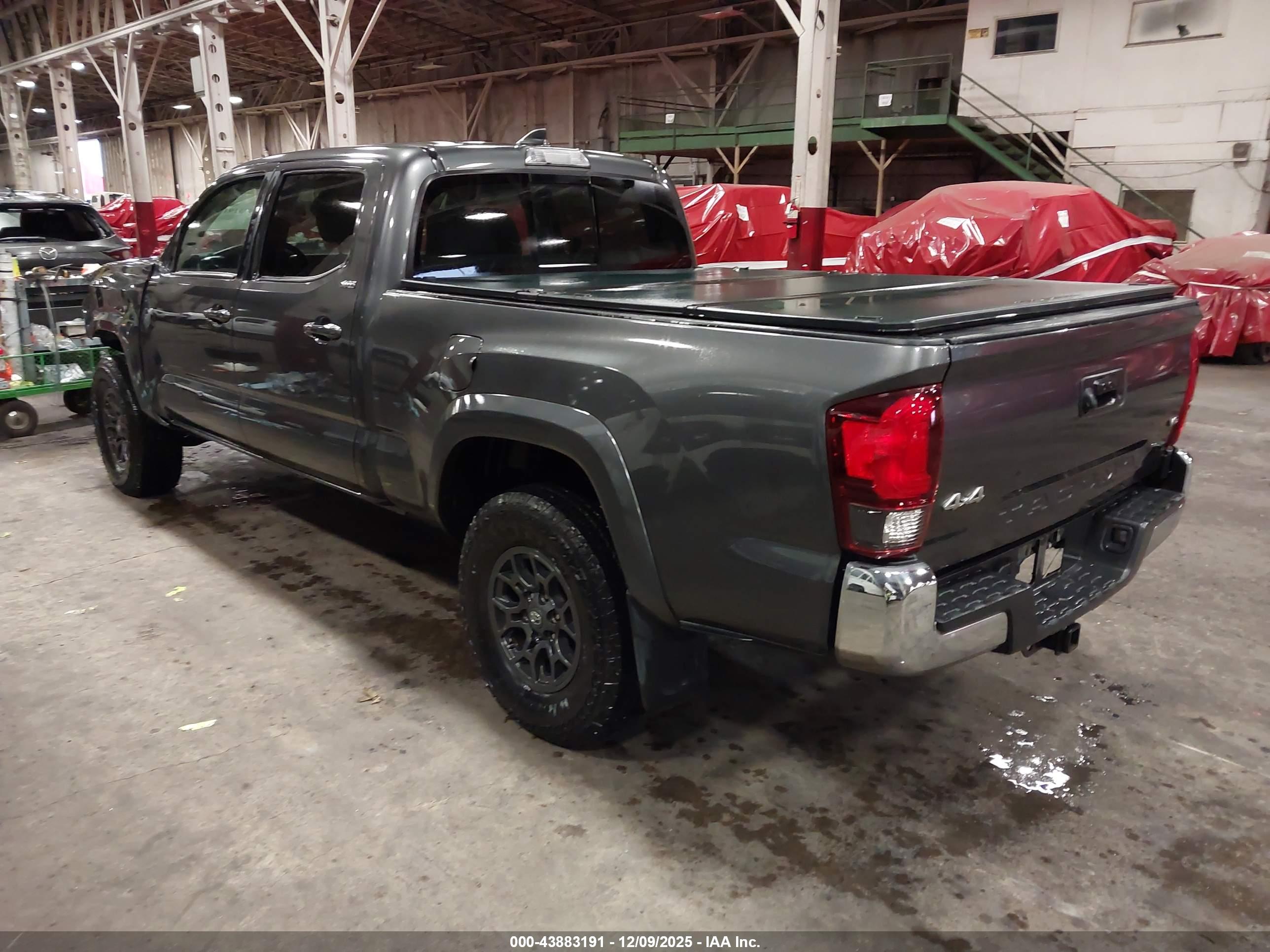 TOYOTA TACOMA image 3