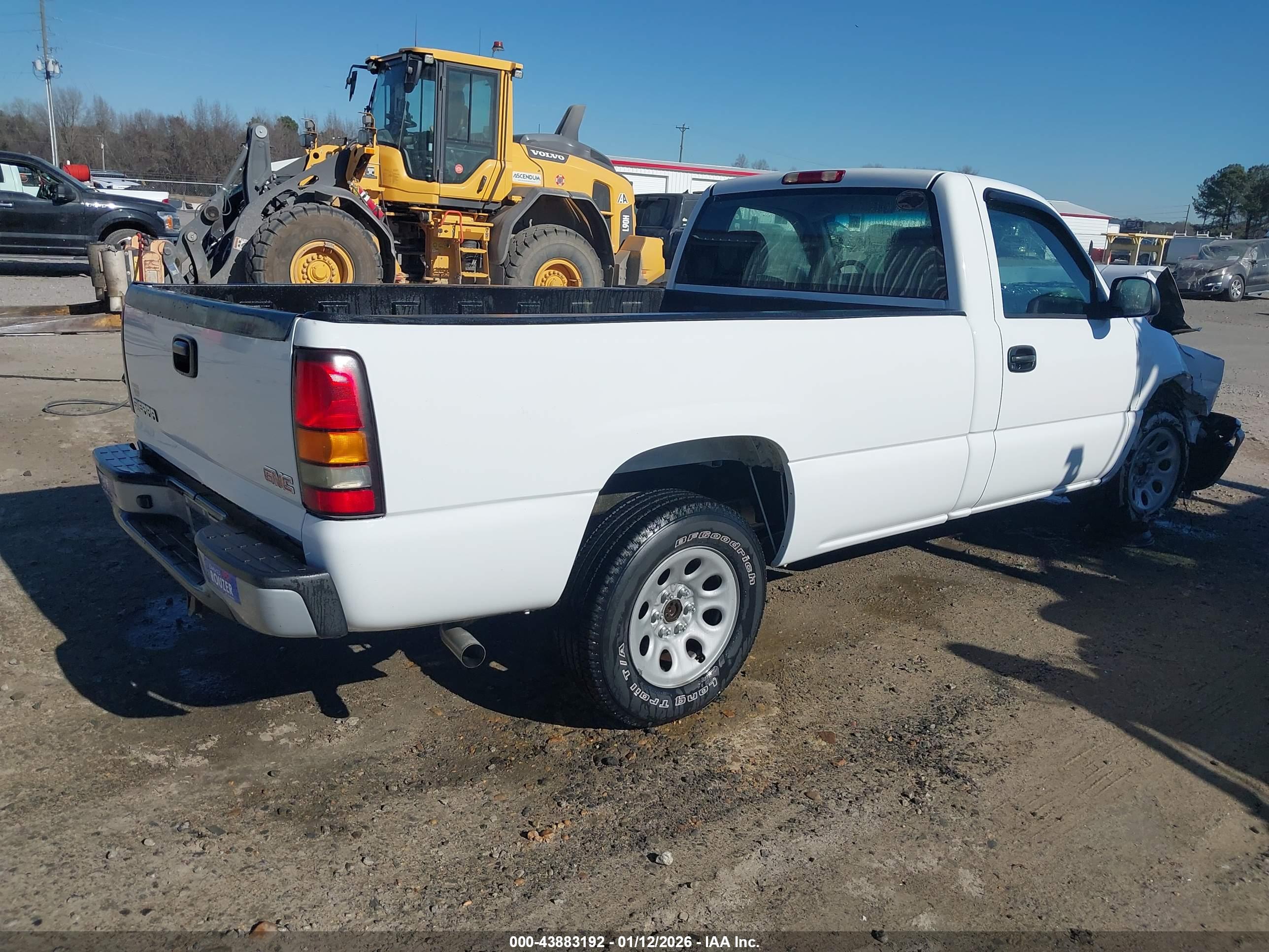 GMC SIERRA image 4