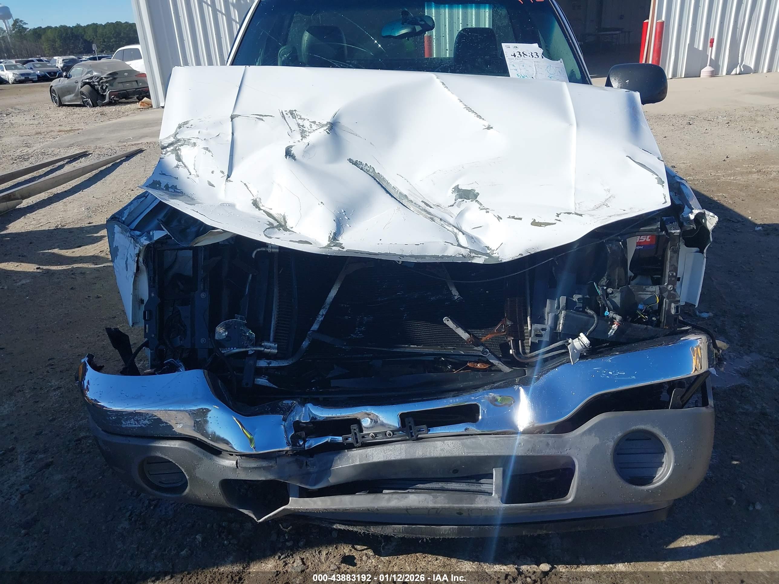 GMC SIERRA image 6