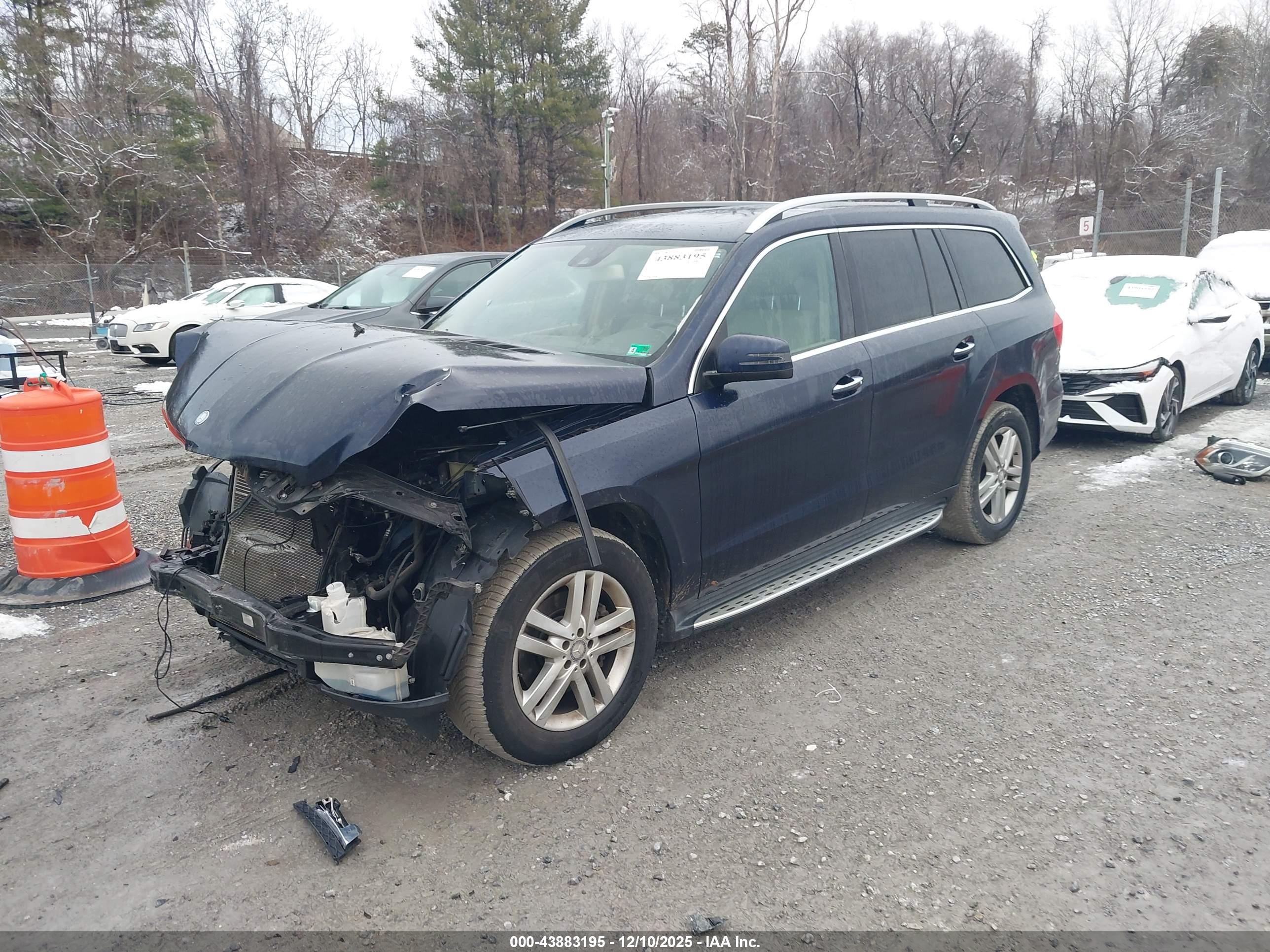 MERCEDES-BENZ GL image 2