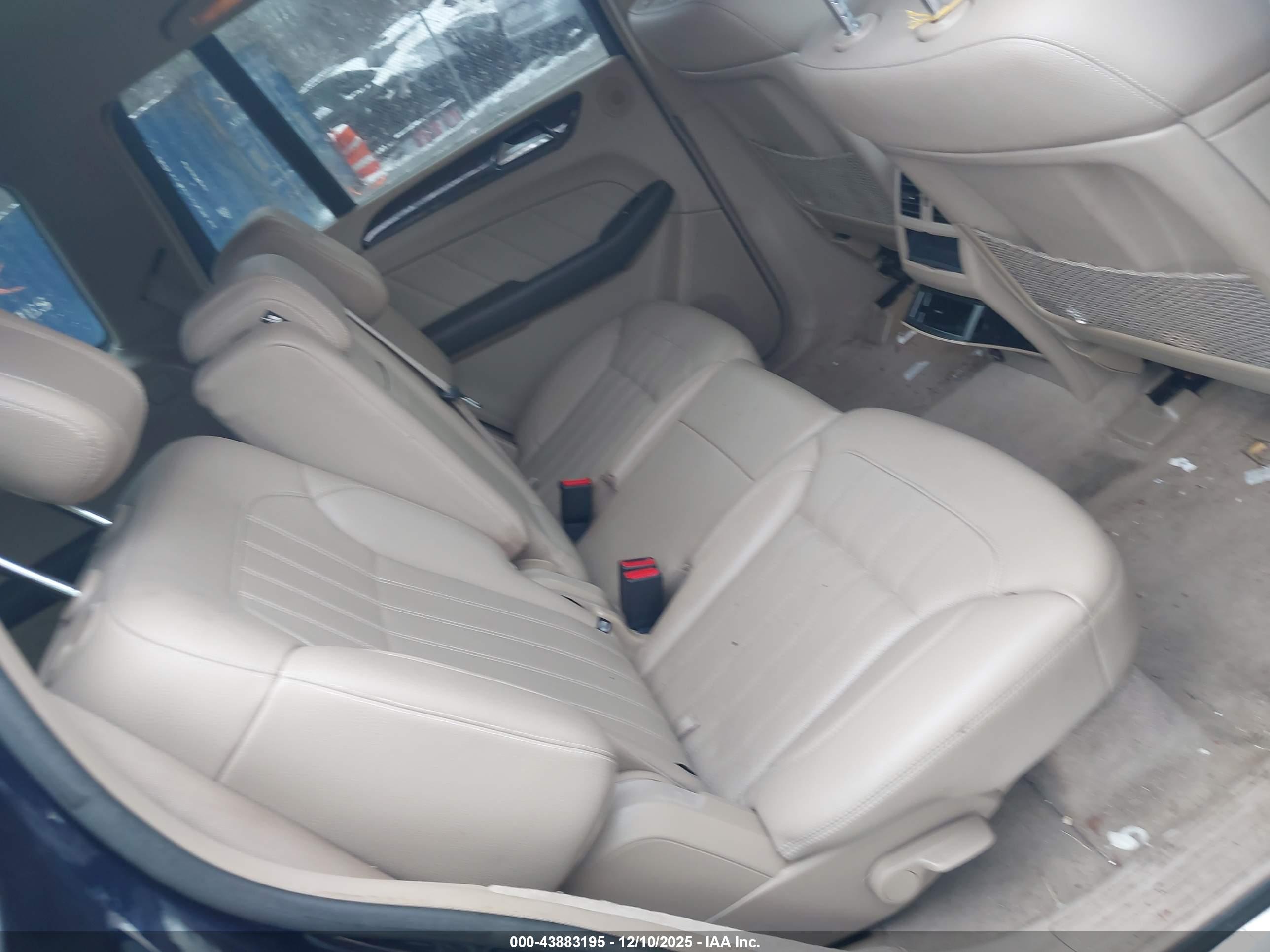 MERCEDES-BENZ GL image 8