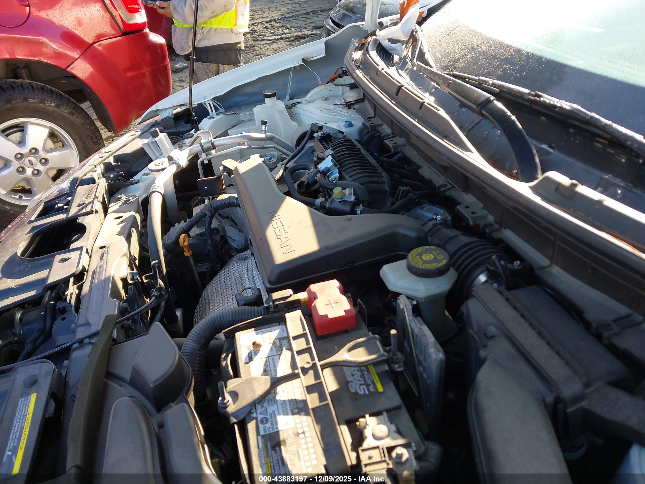 NISSAN ROGUE image 10