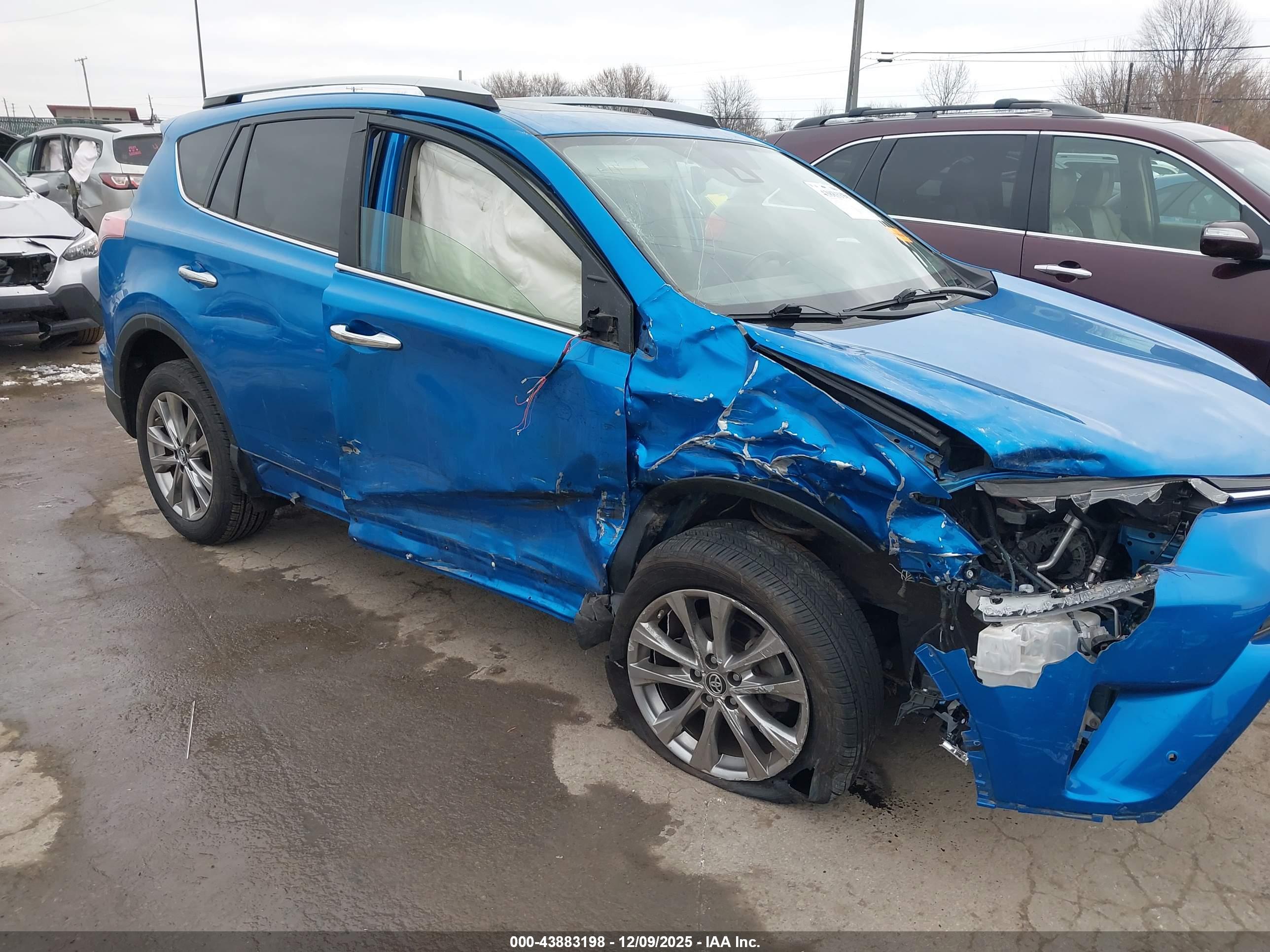 TOYOTA RAV4 image 6
