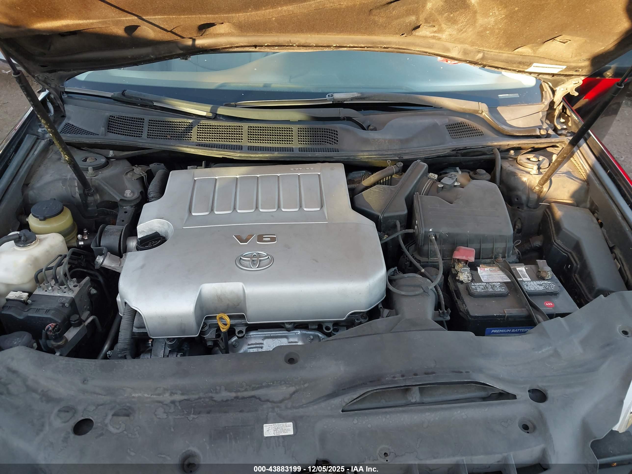 TOYOTA AVALON image 10