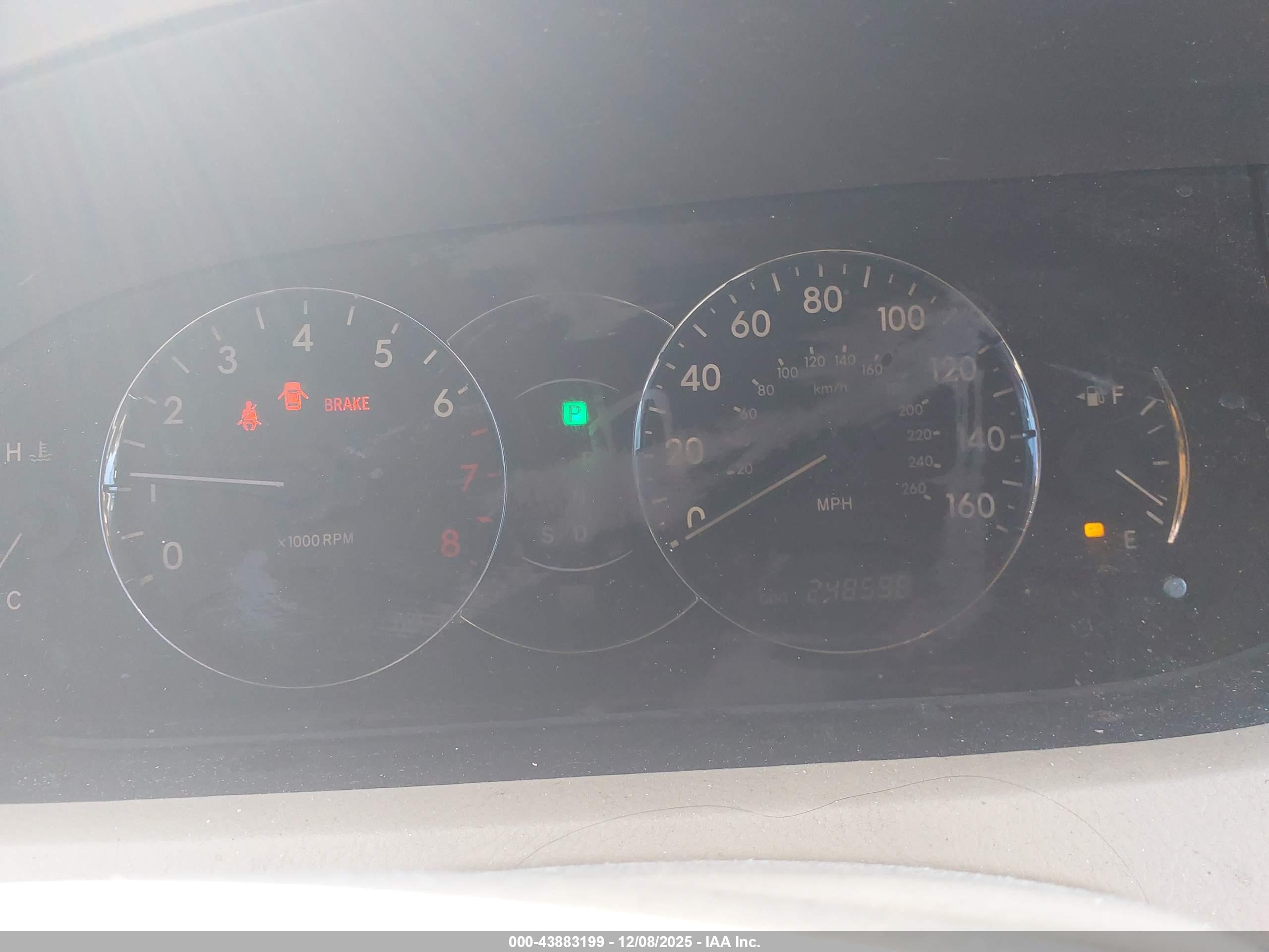 TOYOTA AVALON image 7