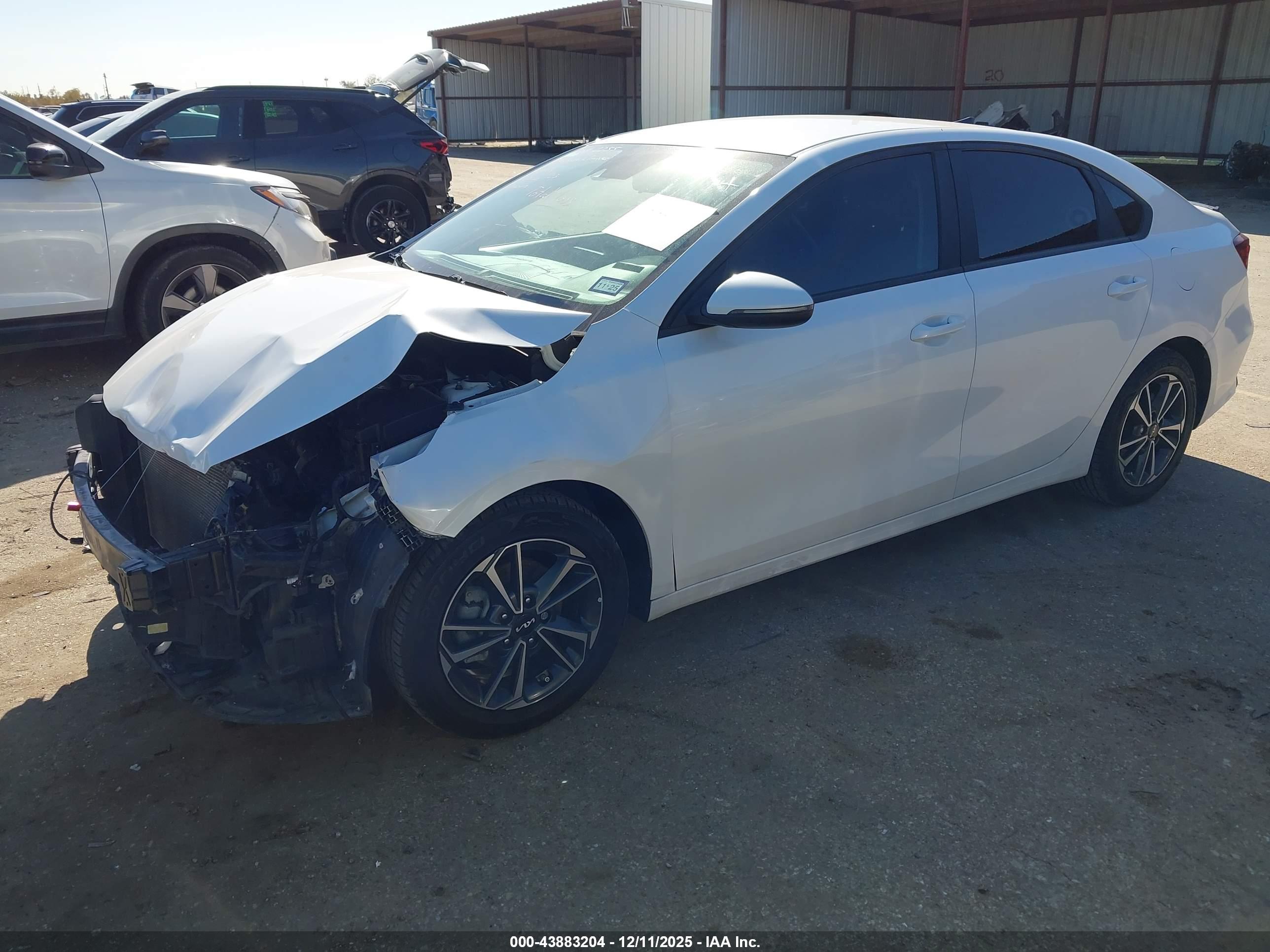 KIA FORTE image 2
