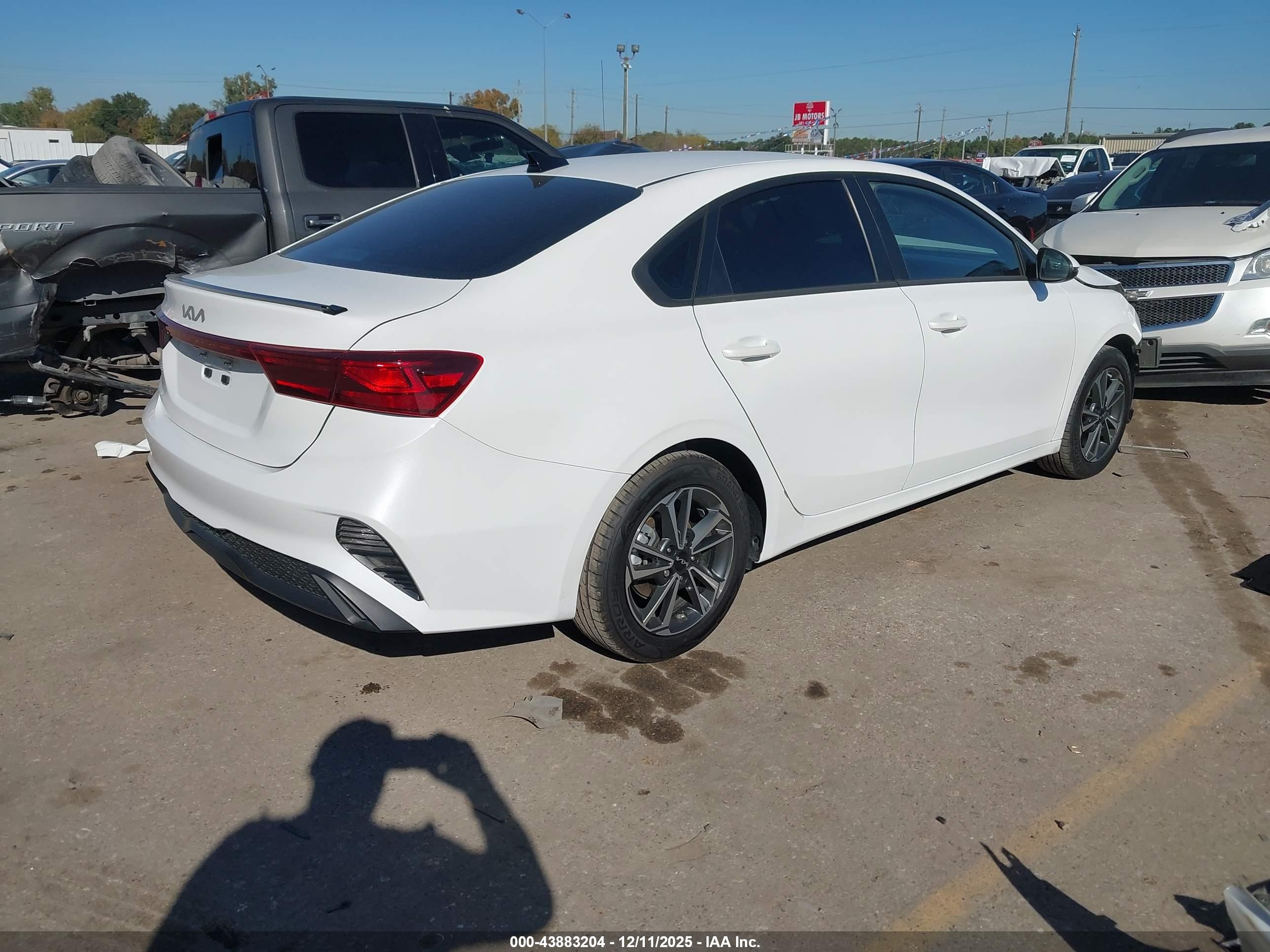 KIA FORTE image 4