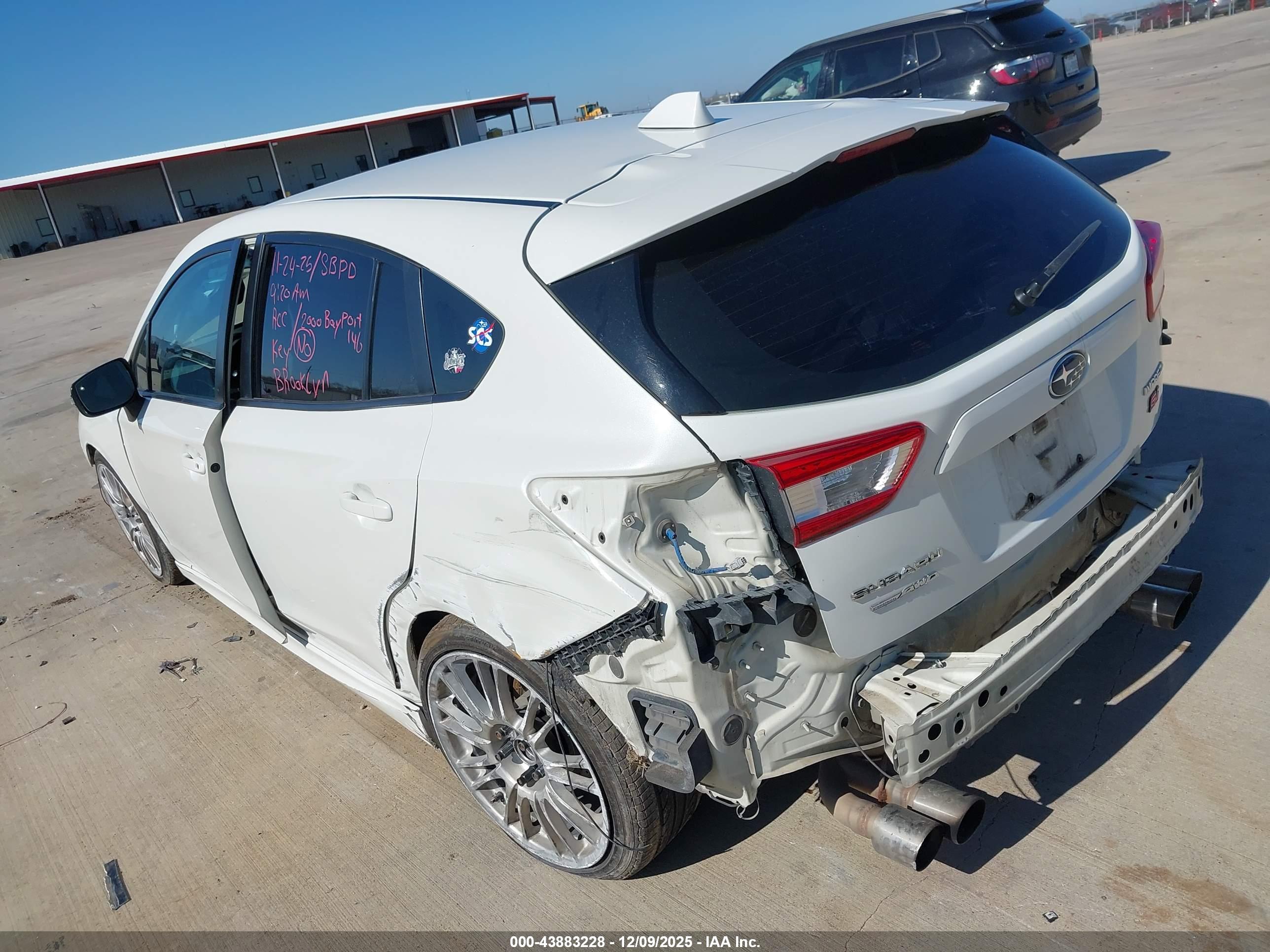 SUBARU IMPREZA image 3