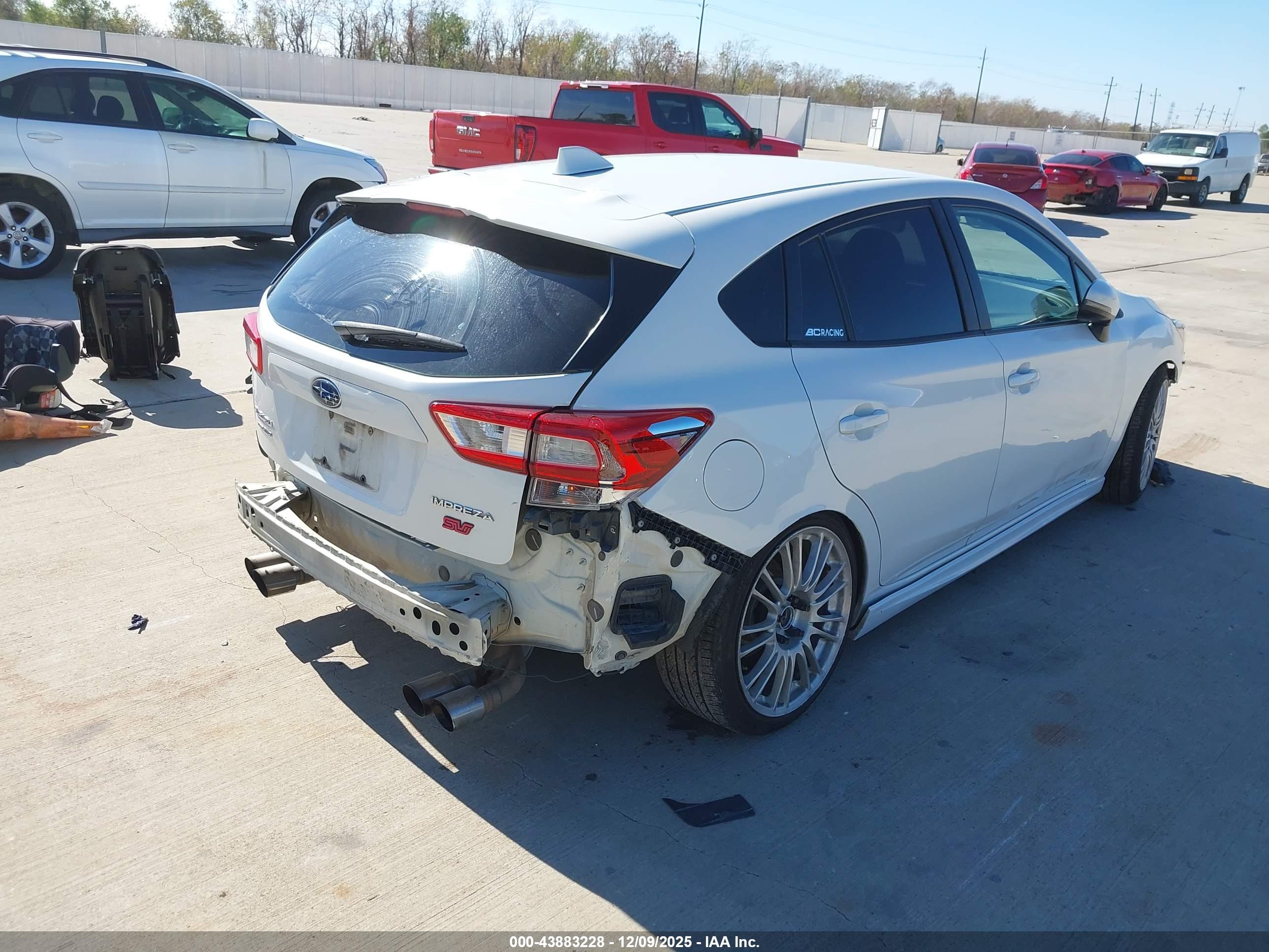 SUBARU IMPREZA image 4