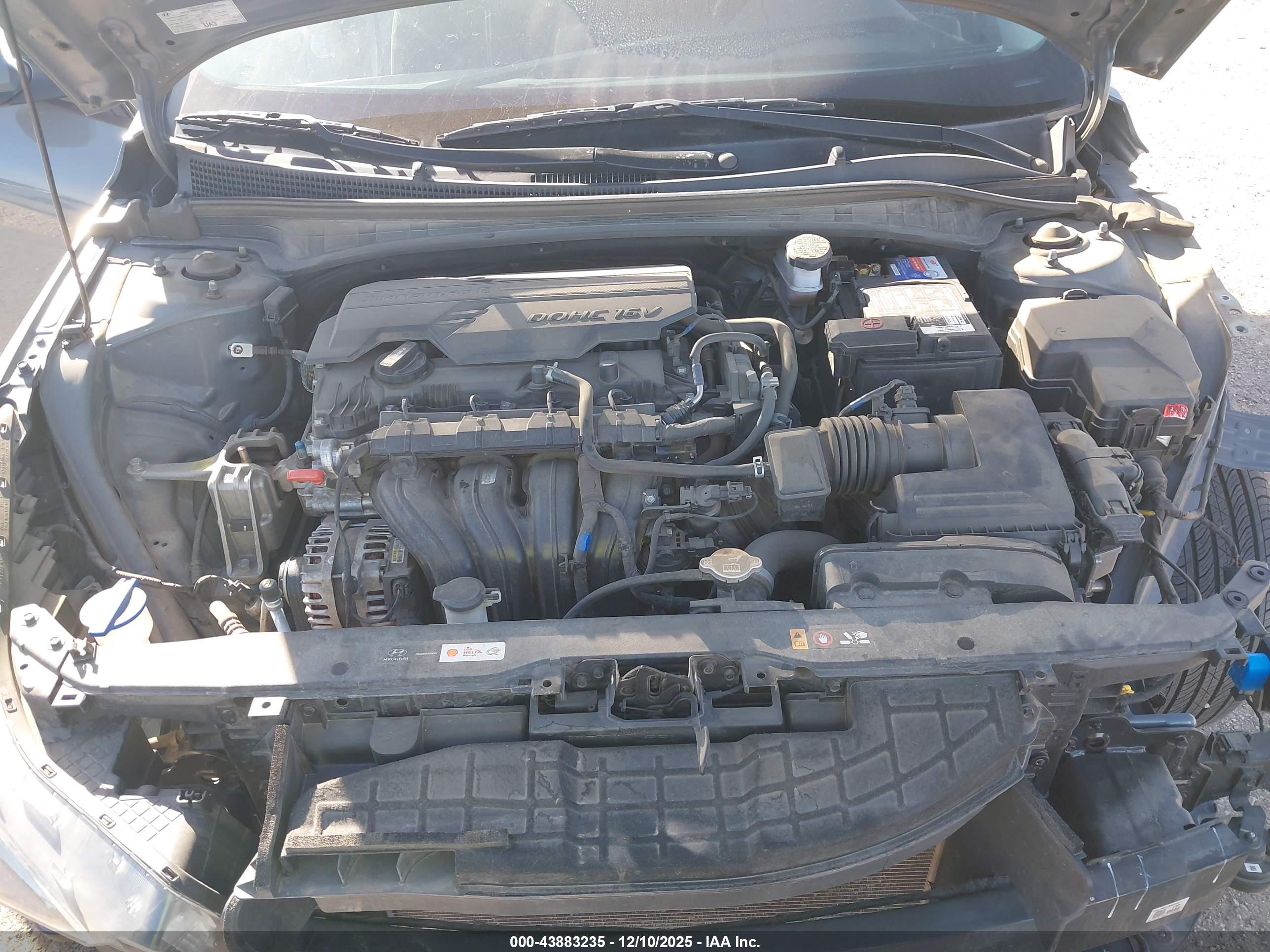 HYUNDAI ELANTRA image 10