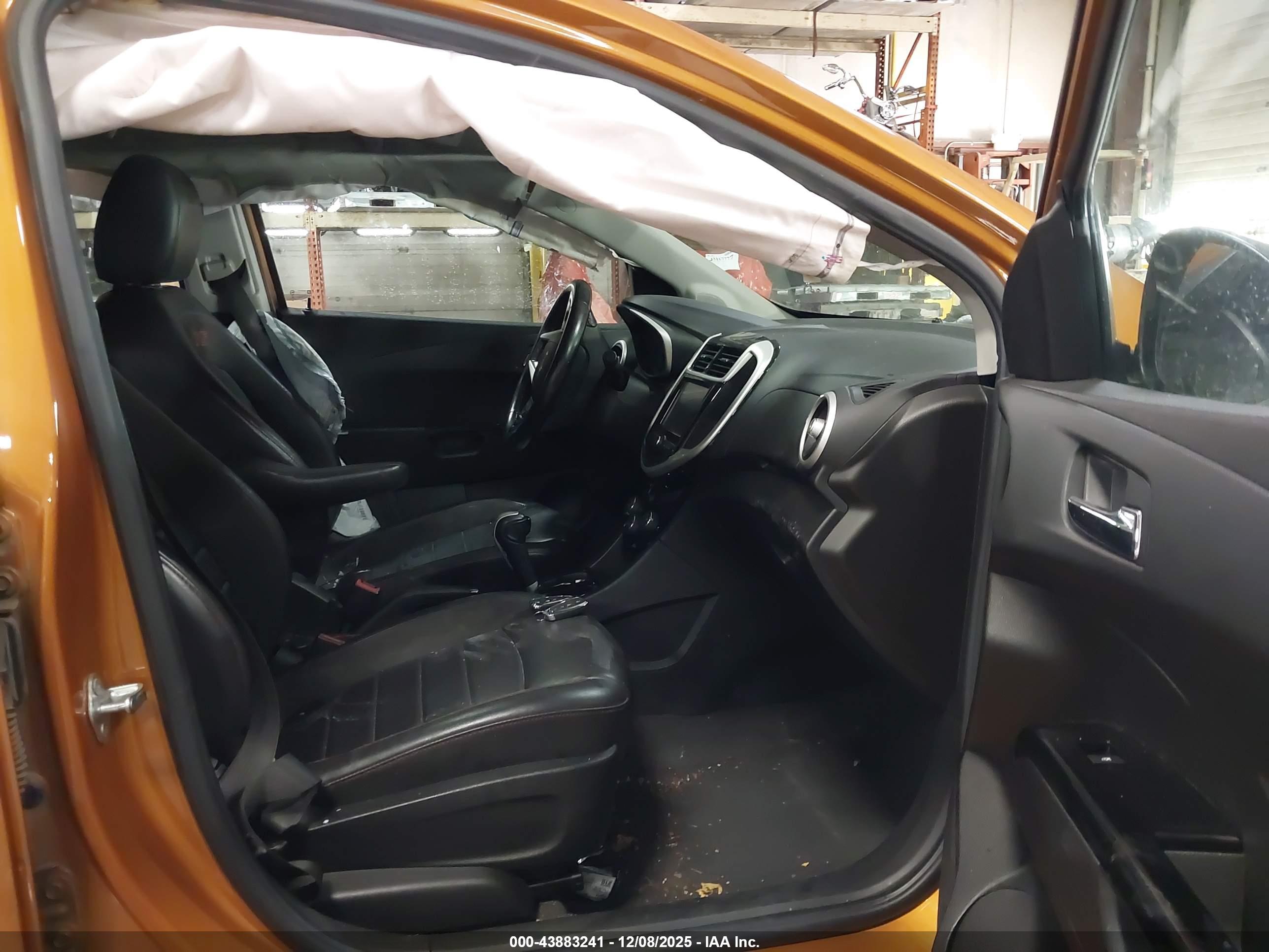 CHEVROLET SONIC image 5