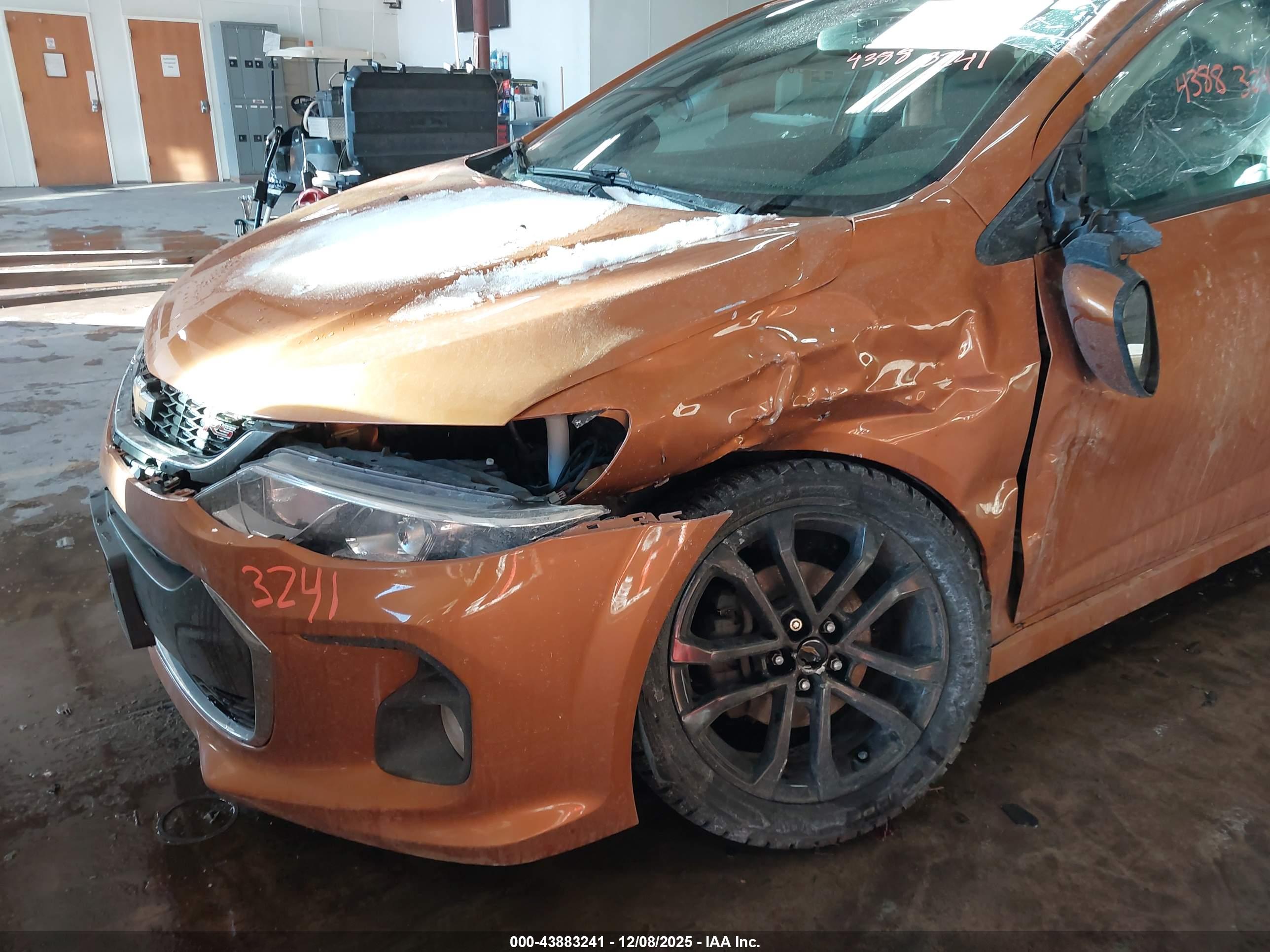 CHEVROLET SONIC image 6