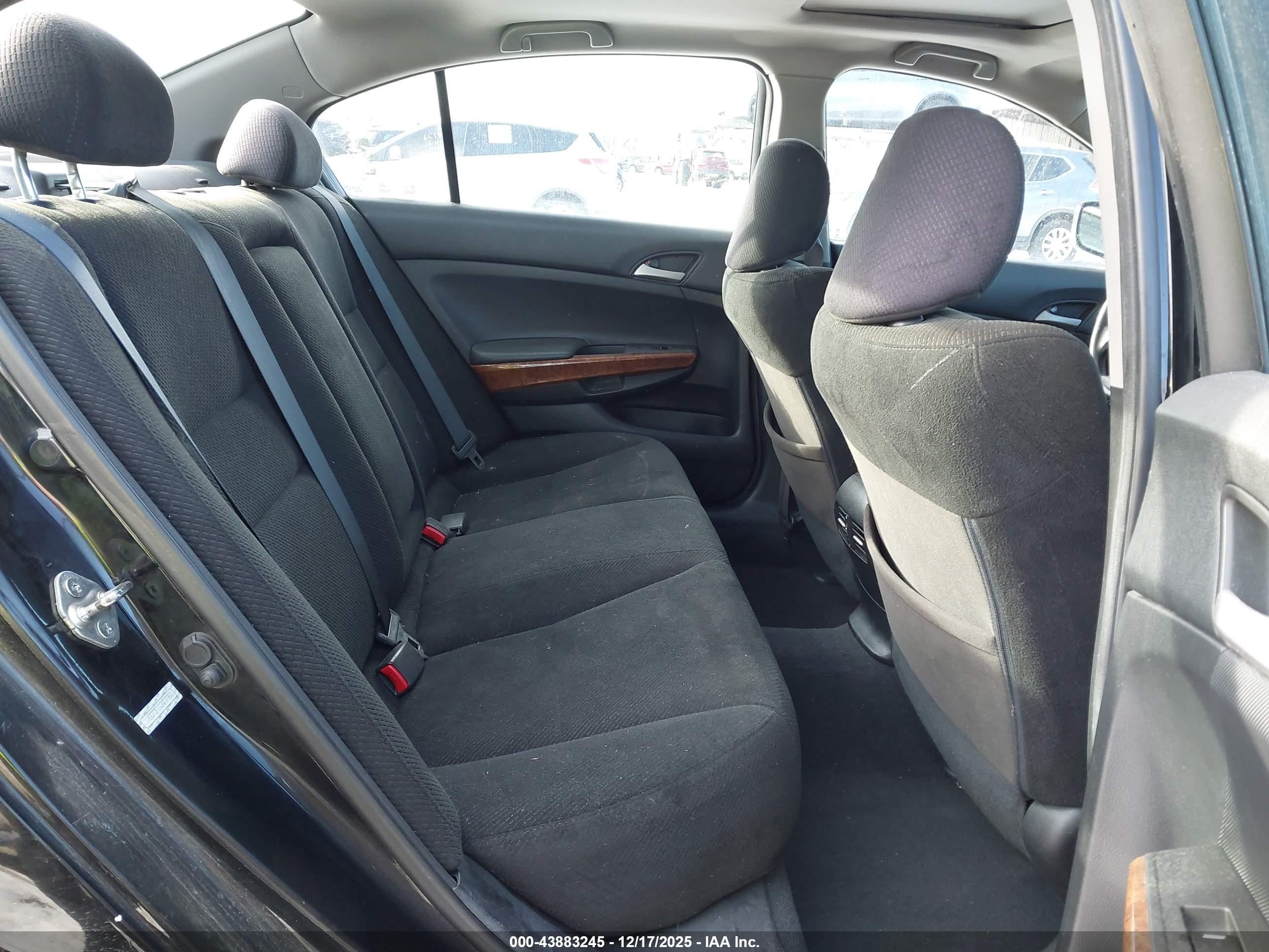 HONDA ACCORD image 8