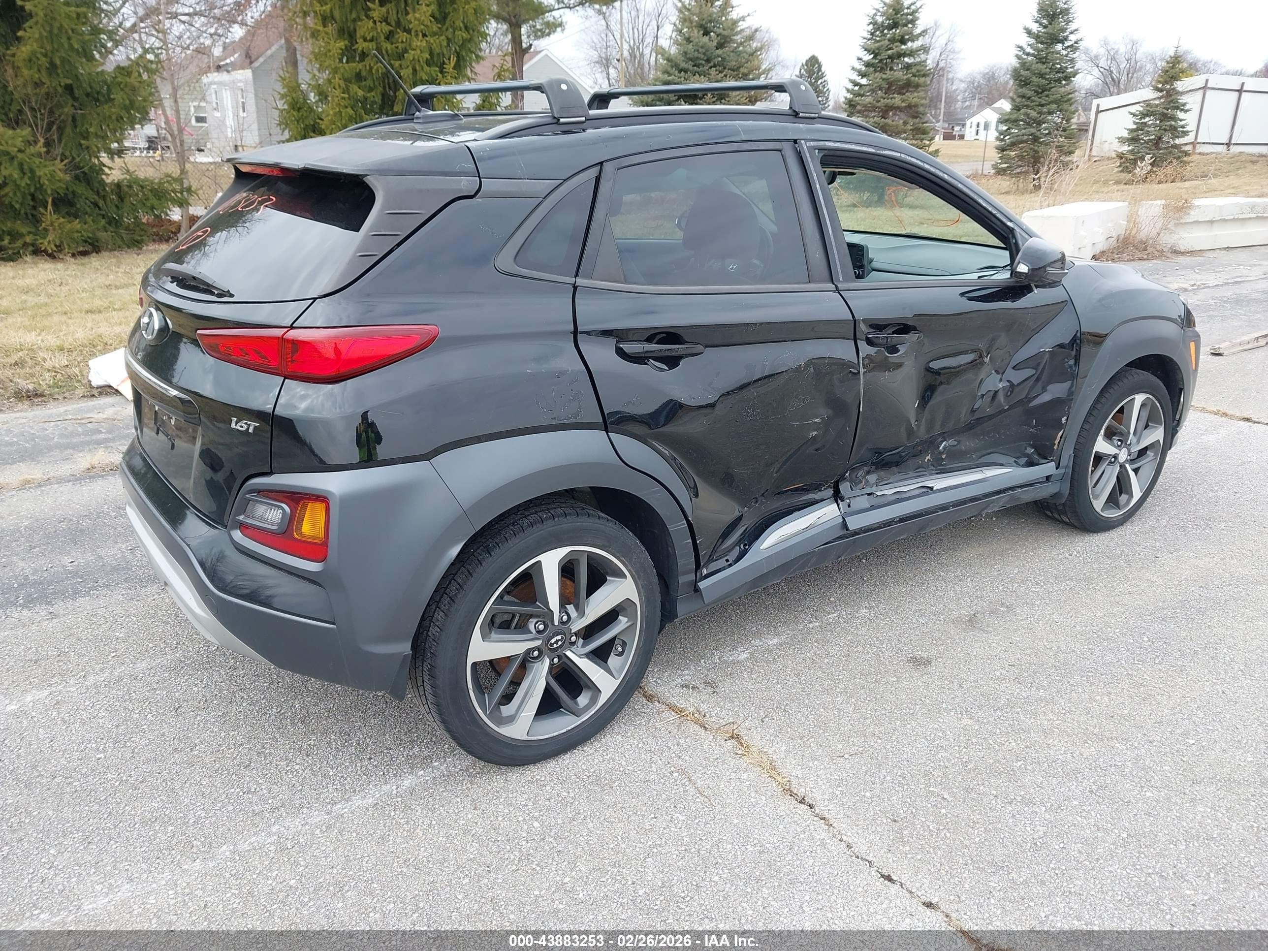 HYUNDAI KONA image 4