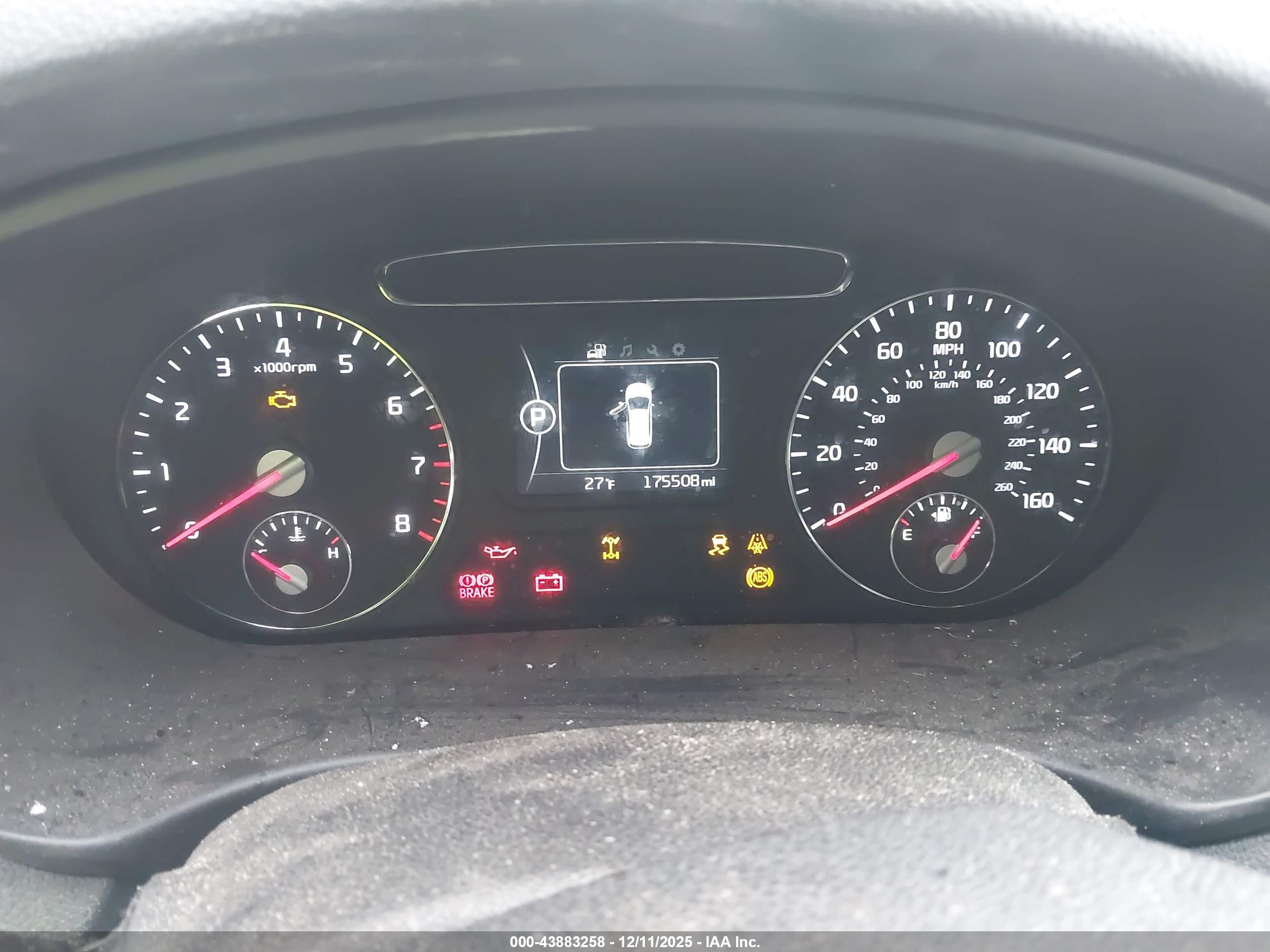 KIA SORENTO image 7