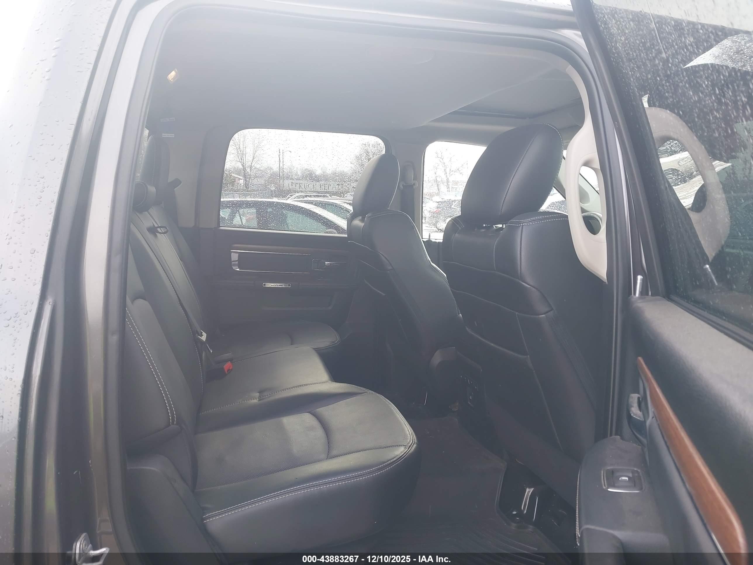 RAM 1500 image 8