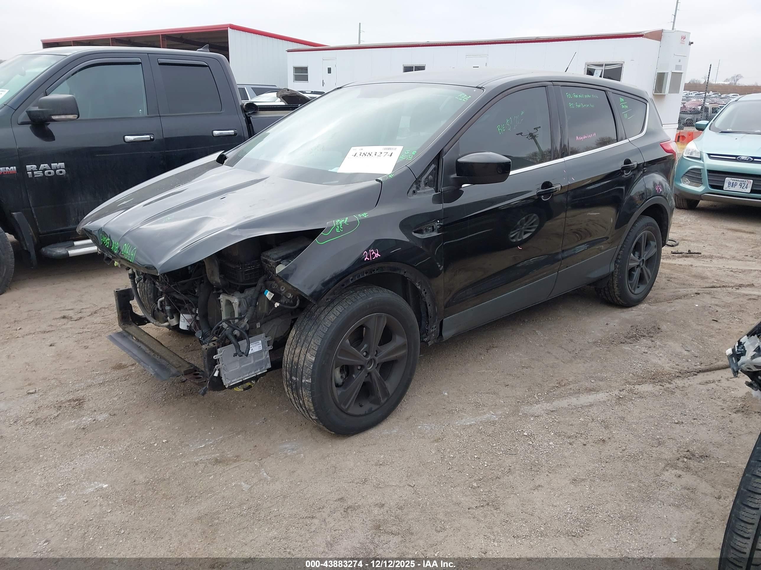 FORD ESCAPE image 2