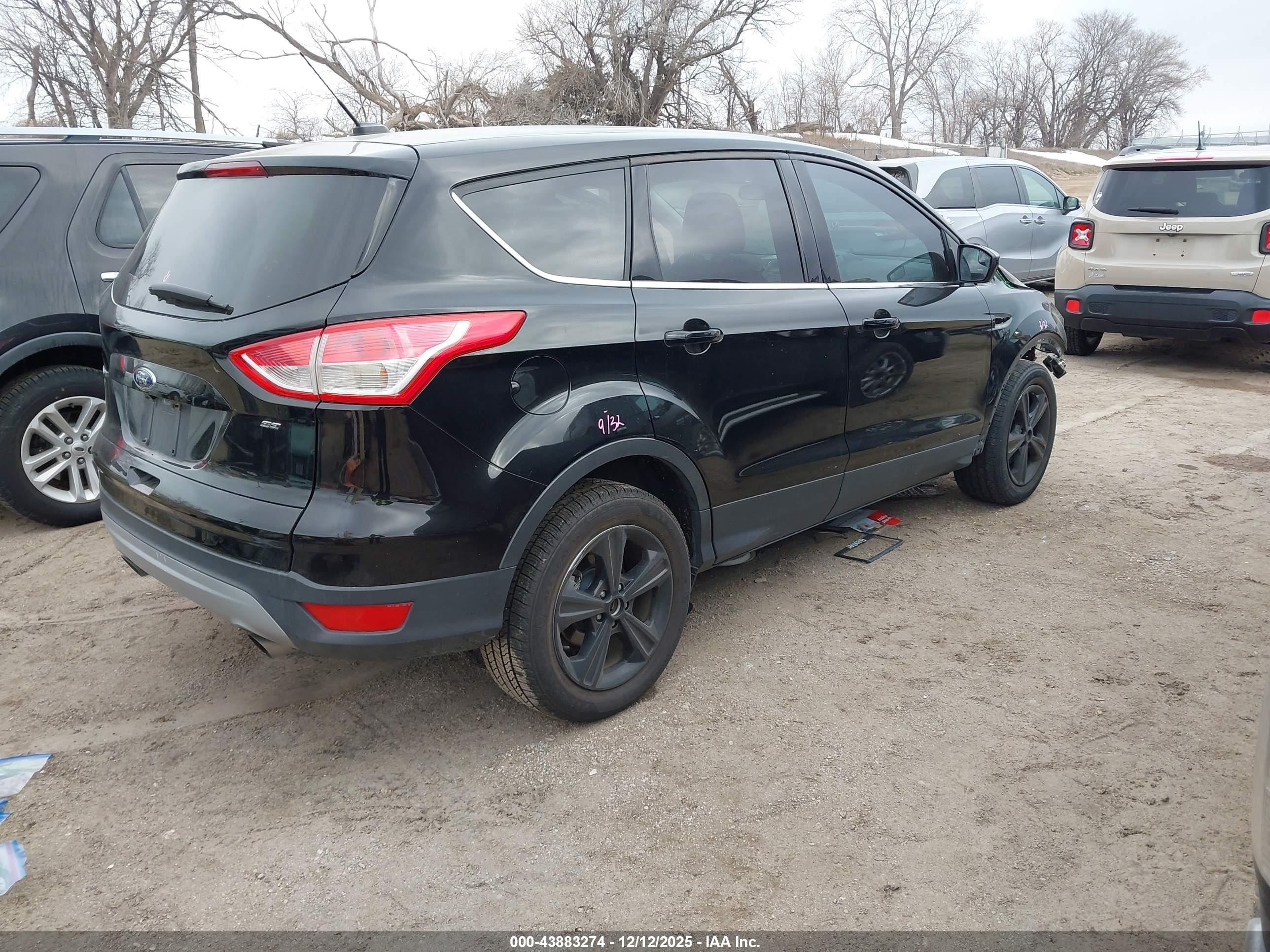 FORD ESCAPE image 4