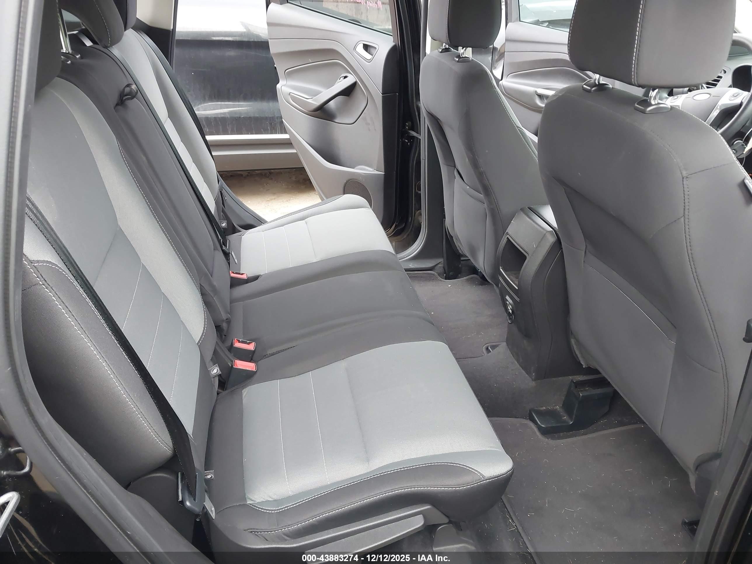 FORD ESCAPE image 8