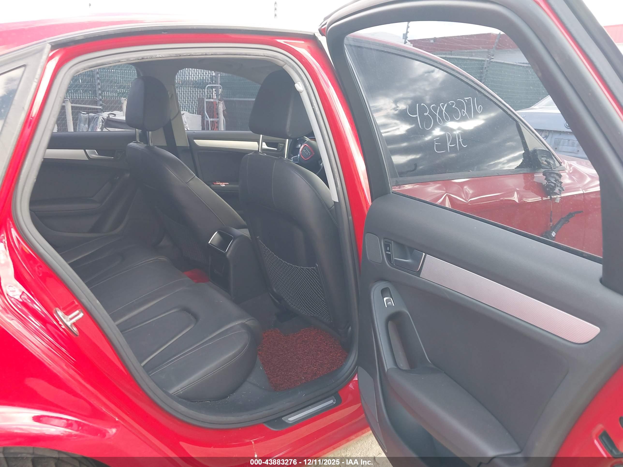 AUDI A4 image 8