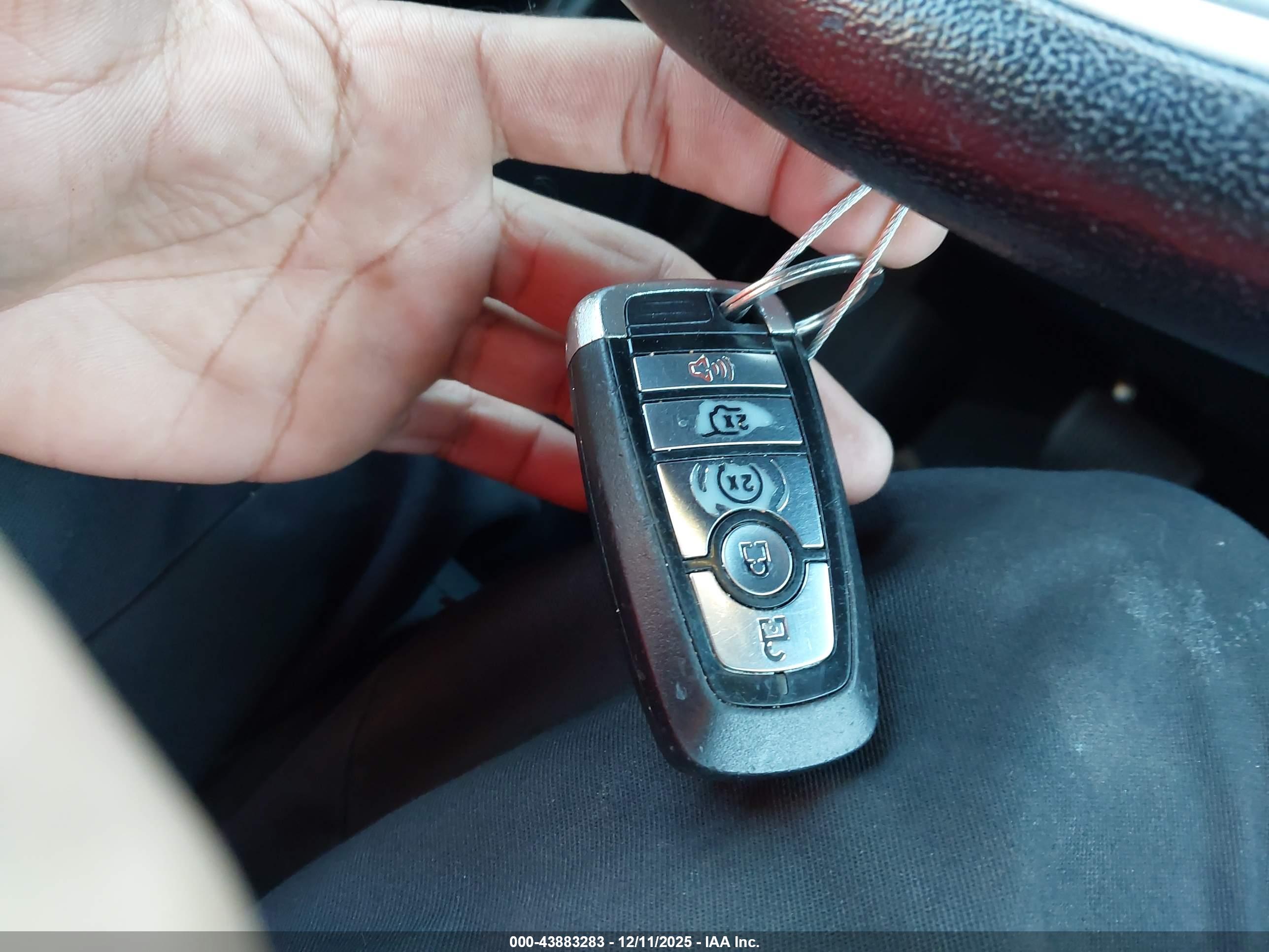 FORD EXPLORER image 11
