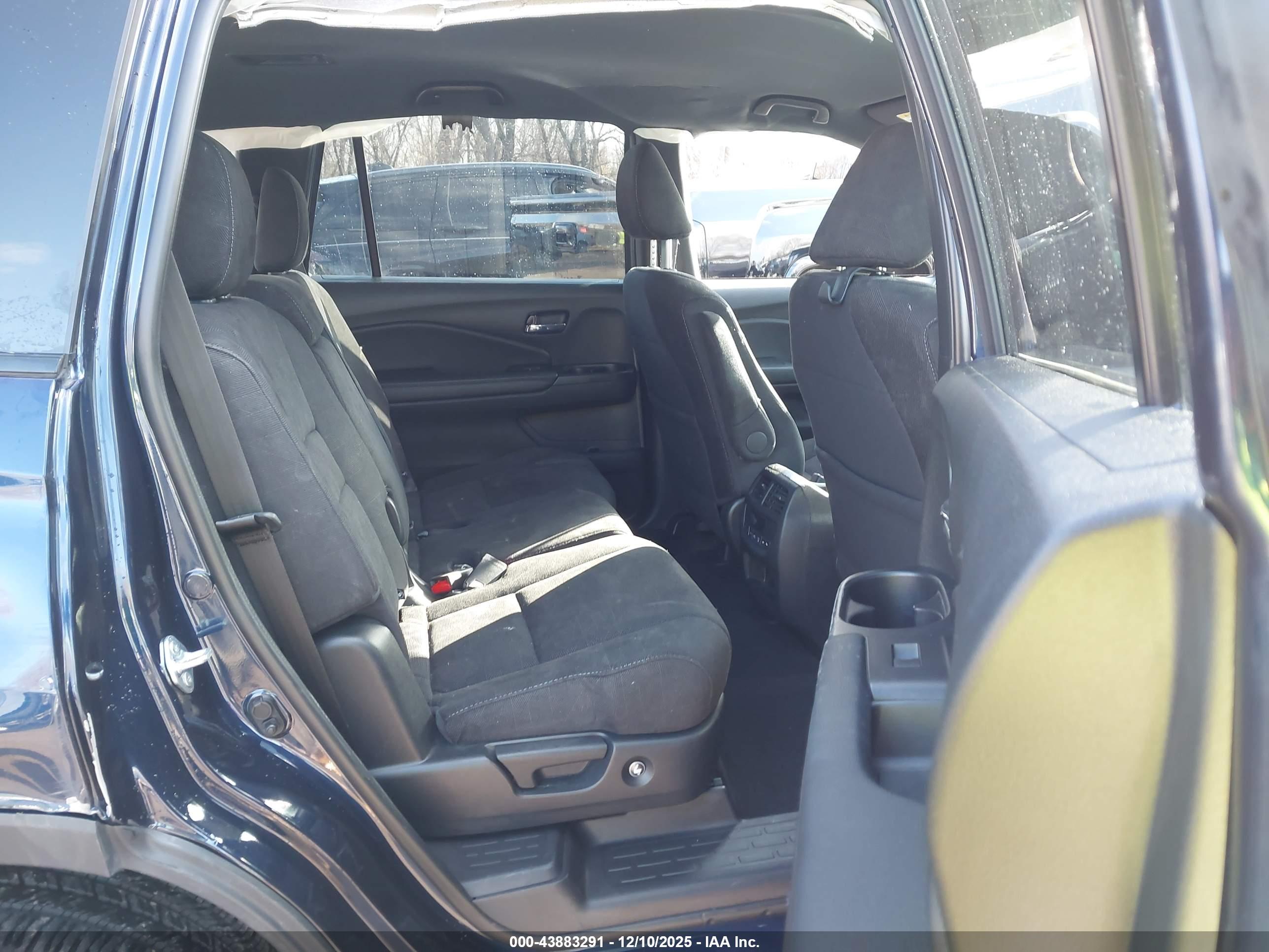 HONDA PILOT image 8