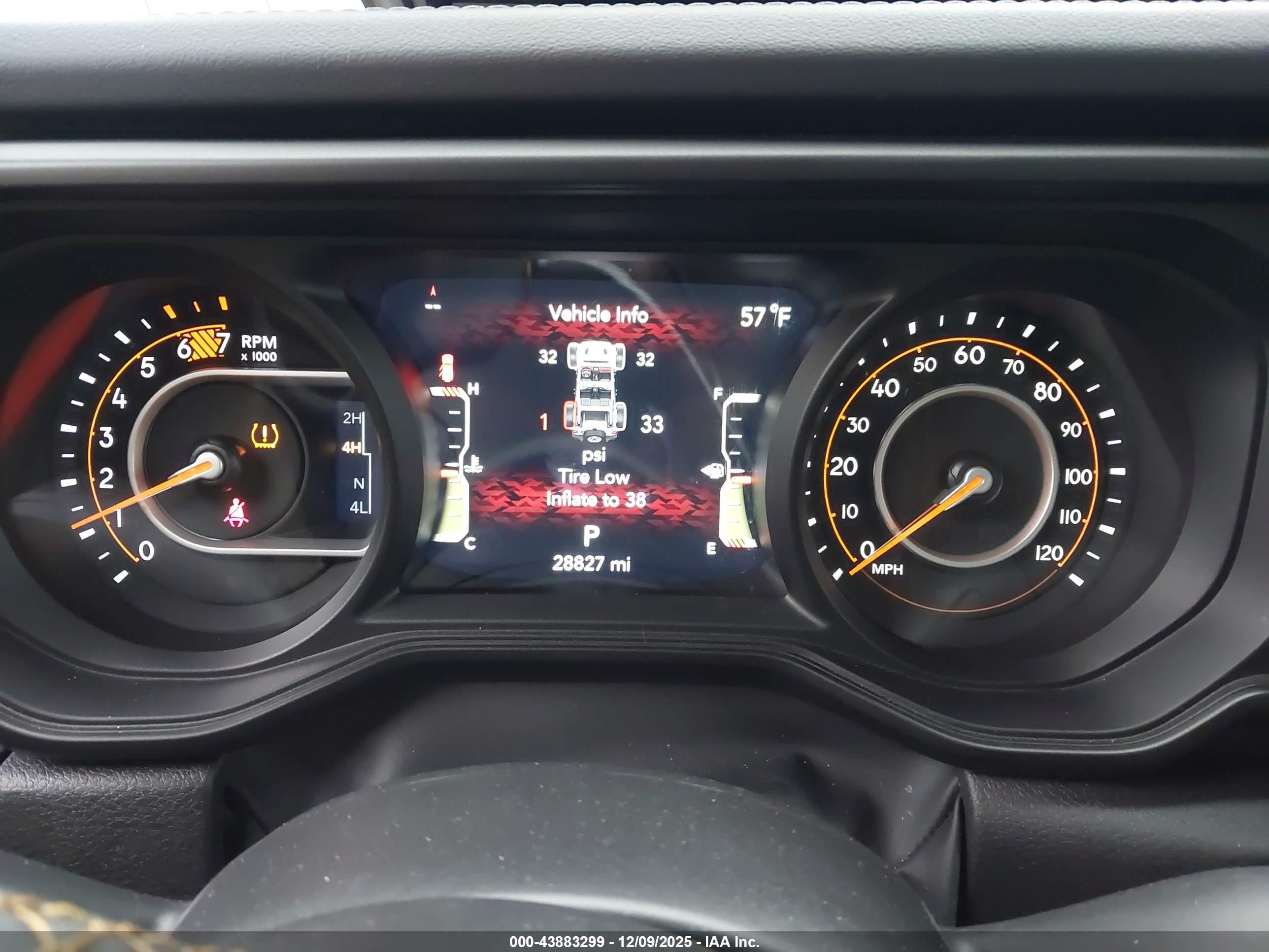 JEEP WRANGLER image 7