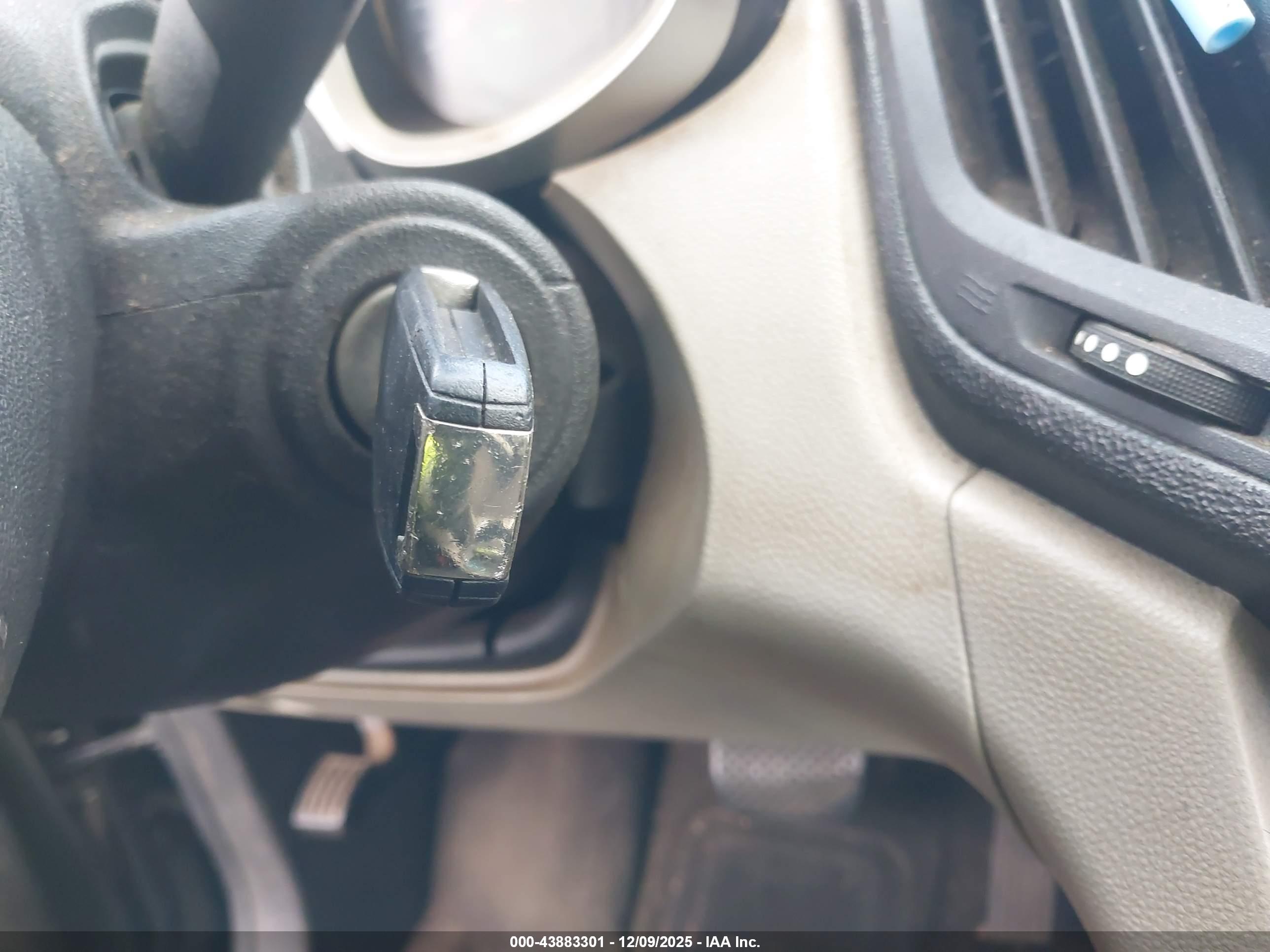 CHEVROLET EQUINOX image 11