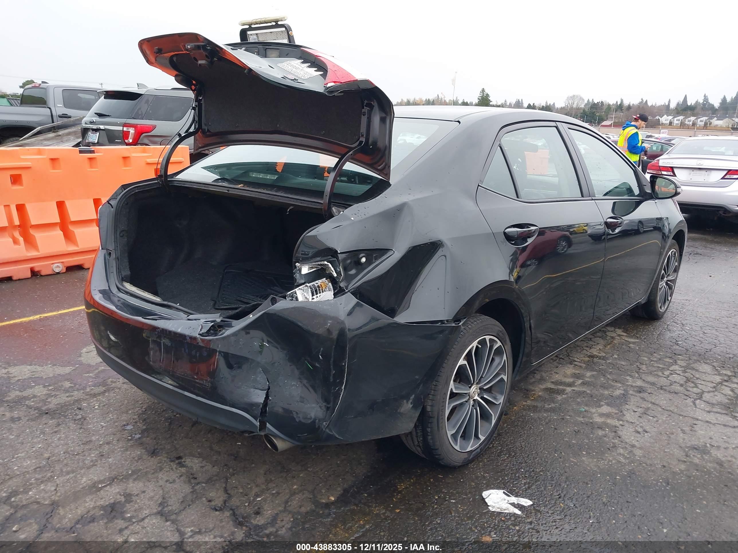 TOYOTA COROLLA image 4
