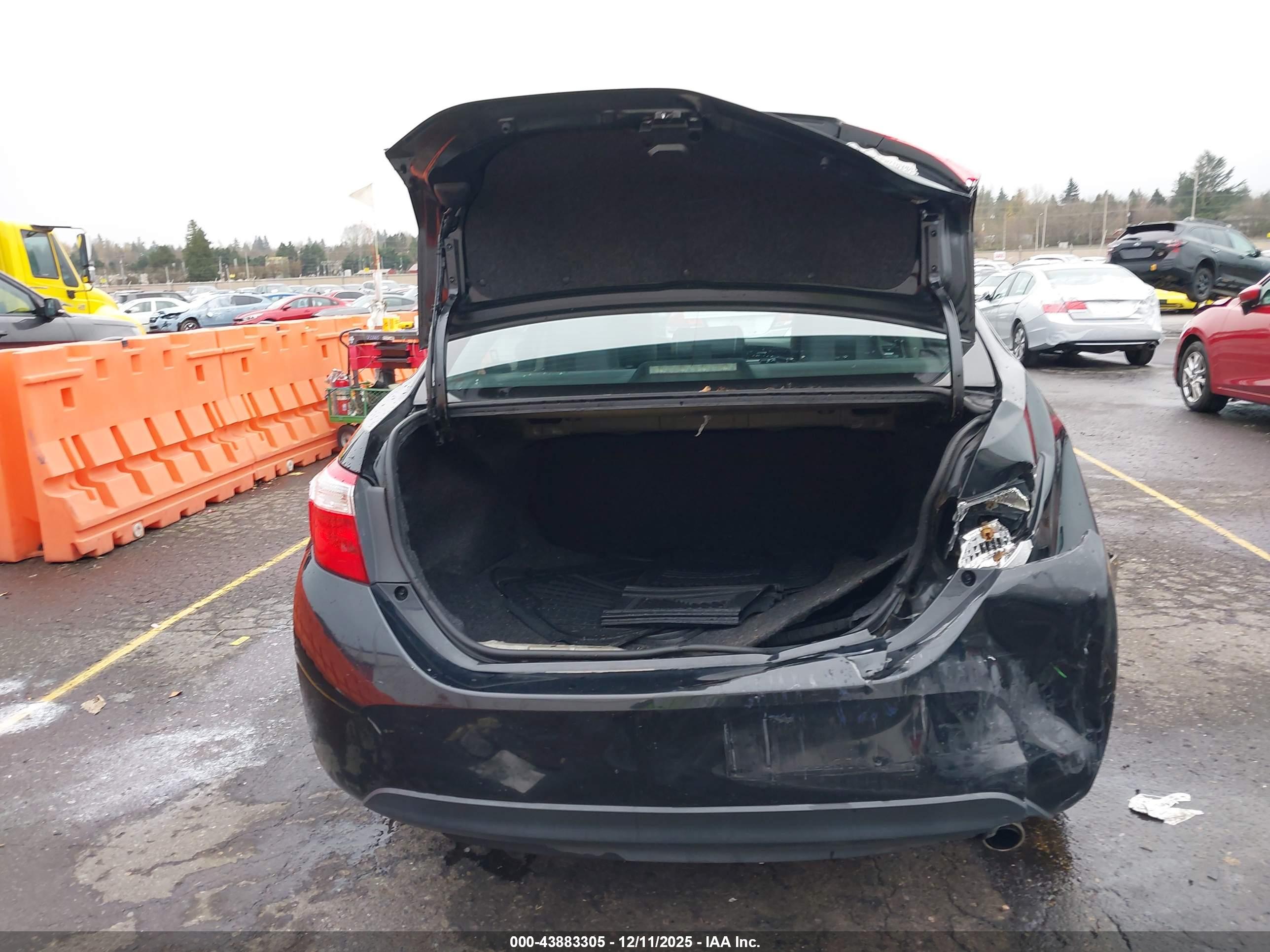 TOYOTA COROLLA image 6
