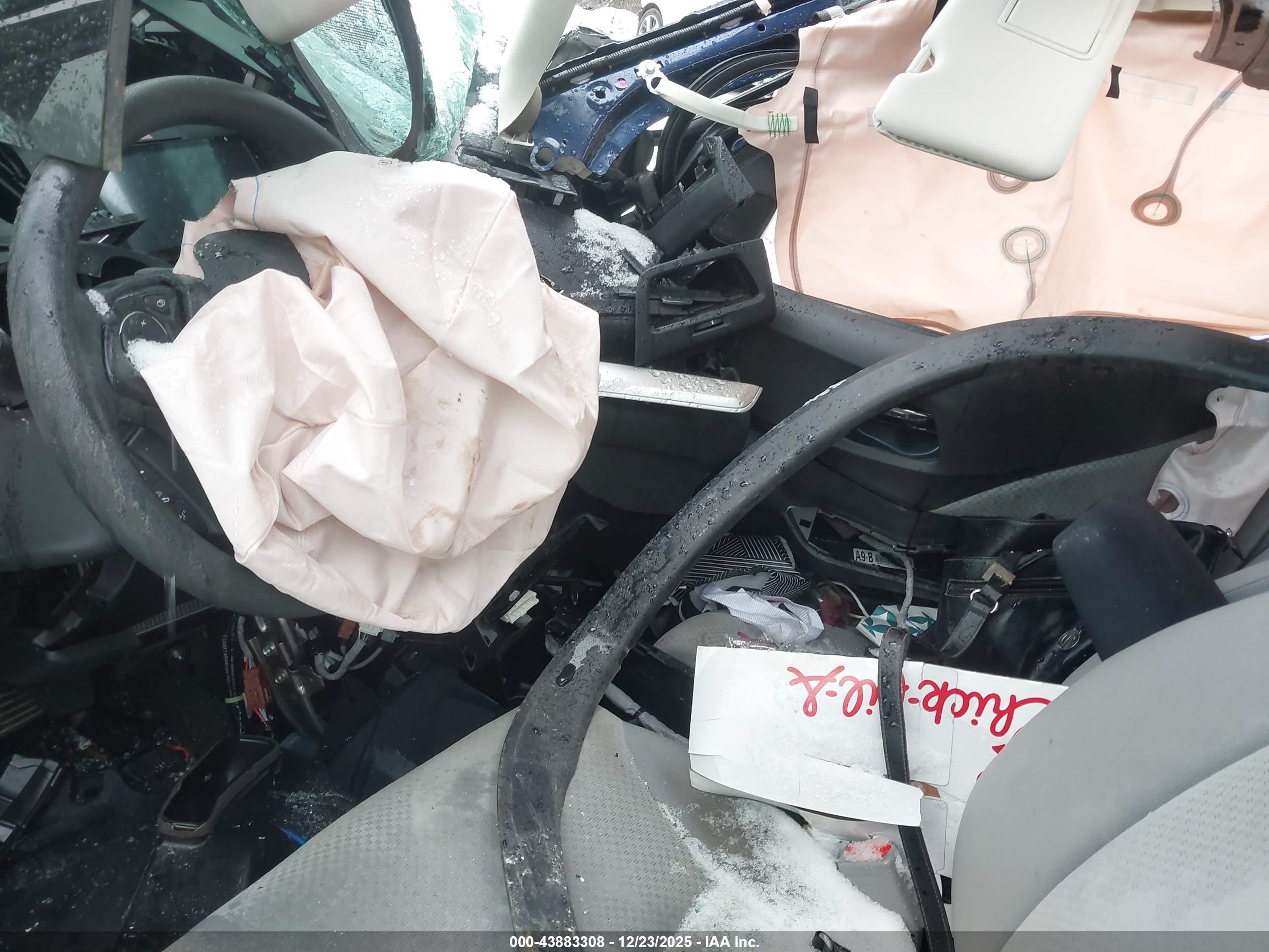 HONDA CR-V image 11