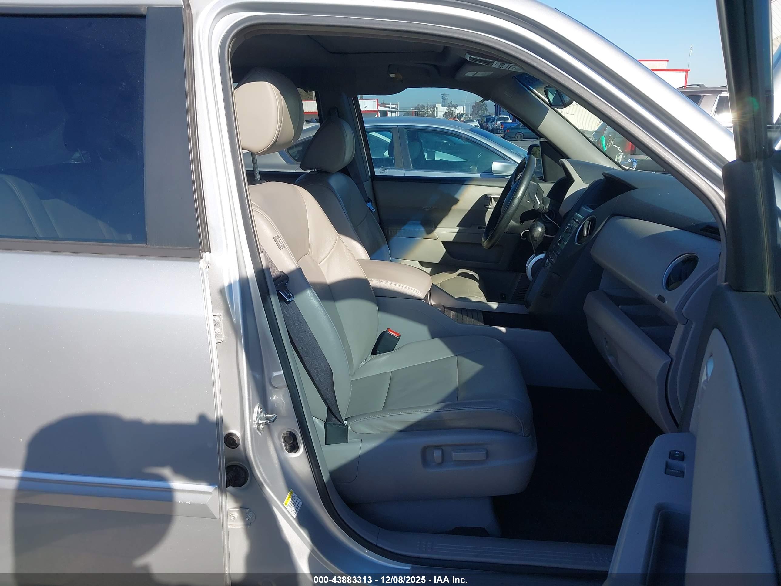 HONDA PILOT image 5