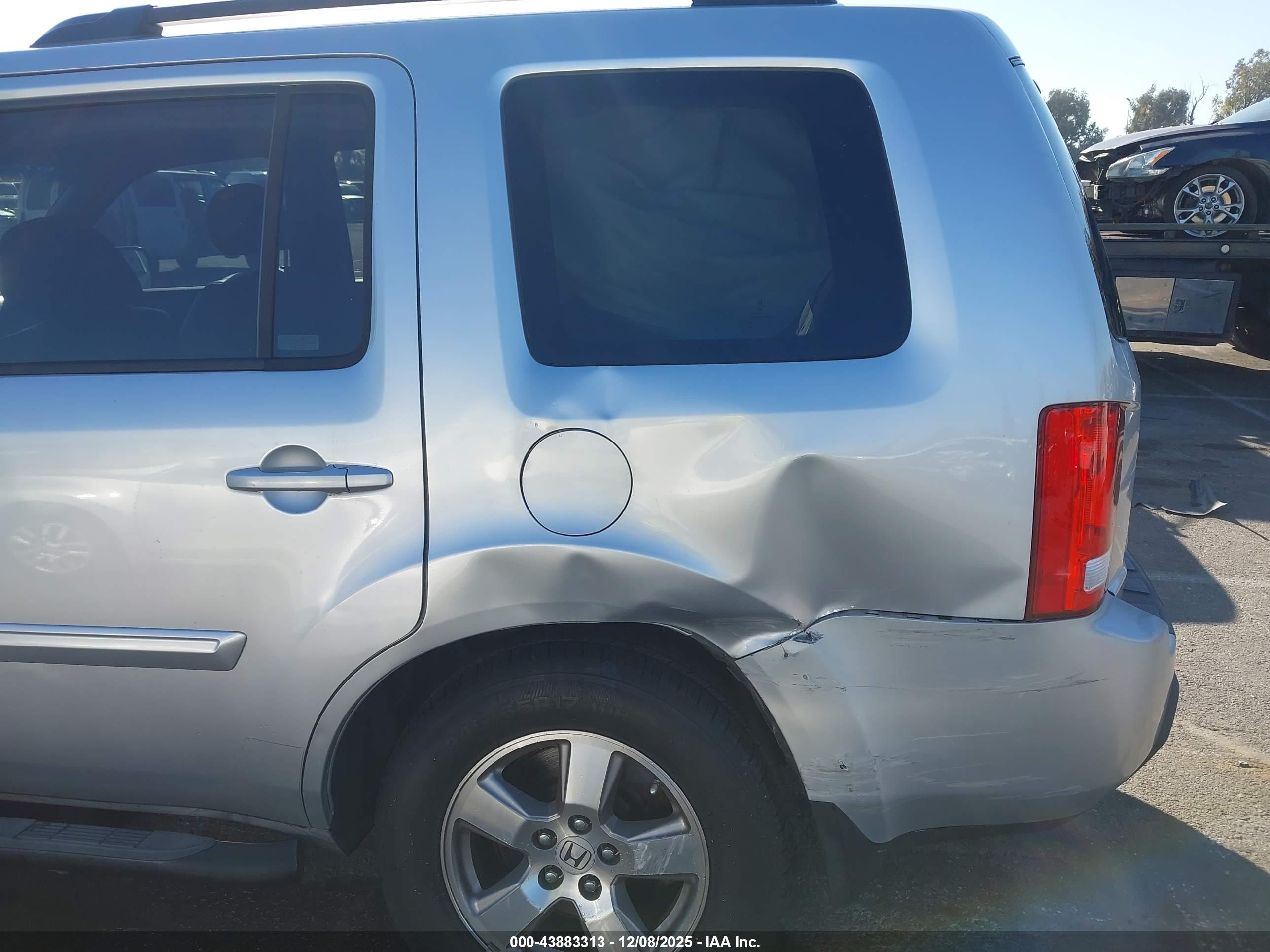 HONDA PILOT image 6