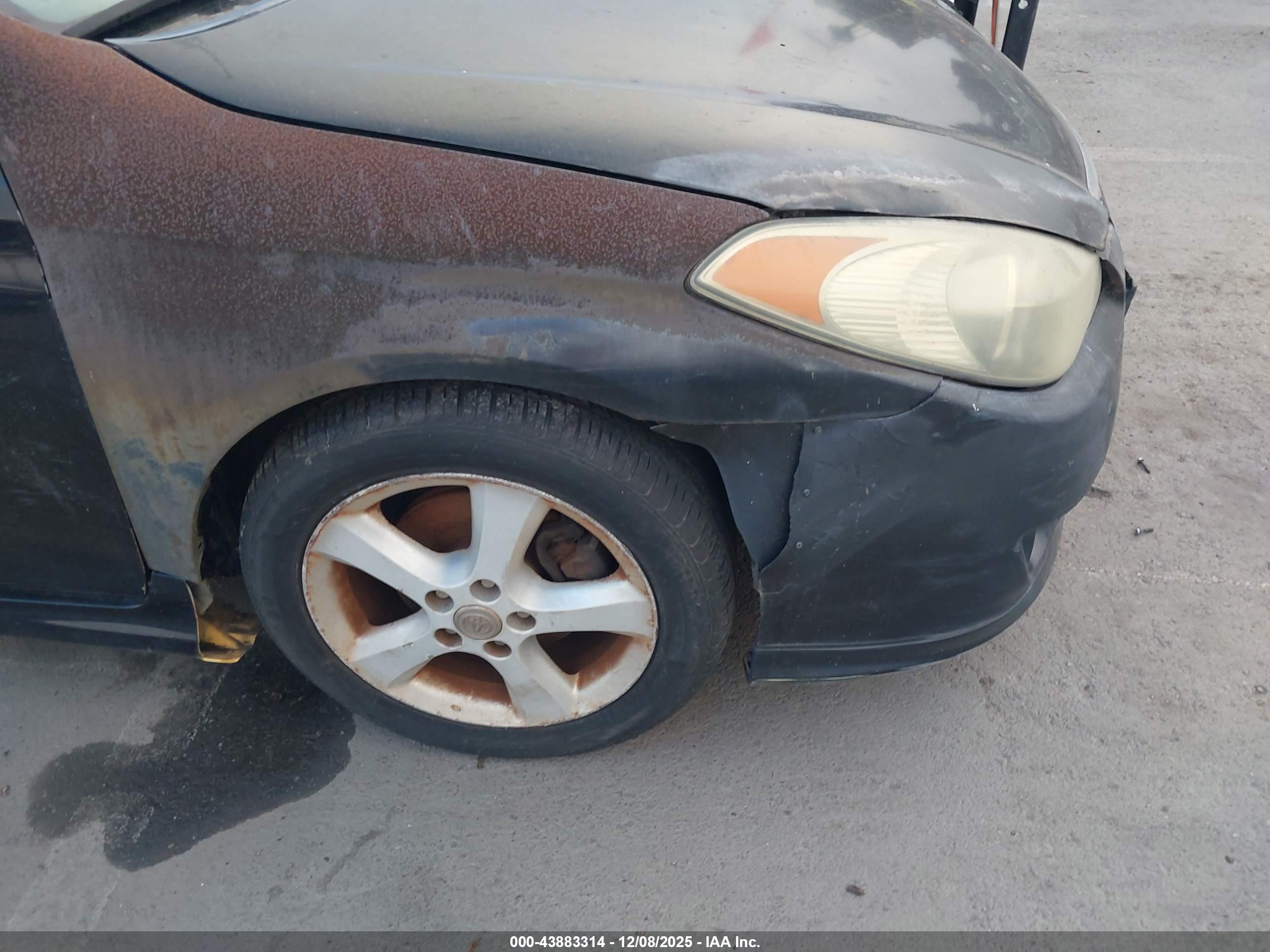 TOYOTA CAMRY image 6