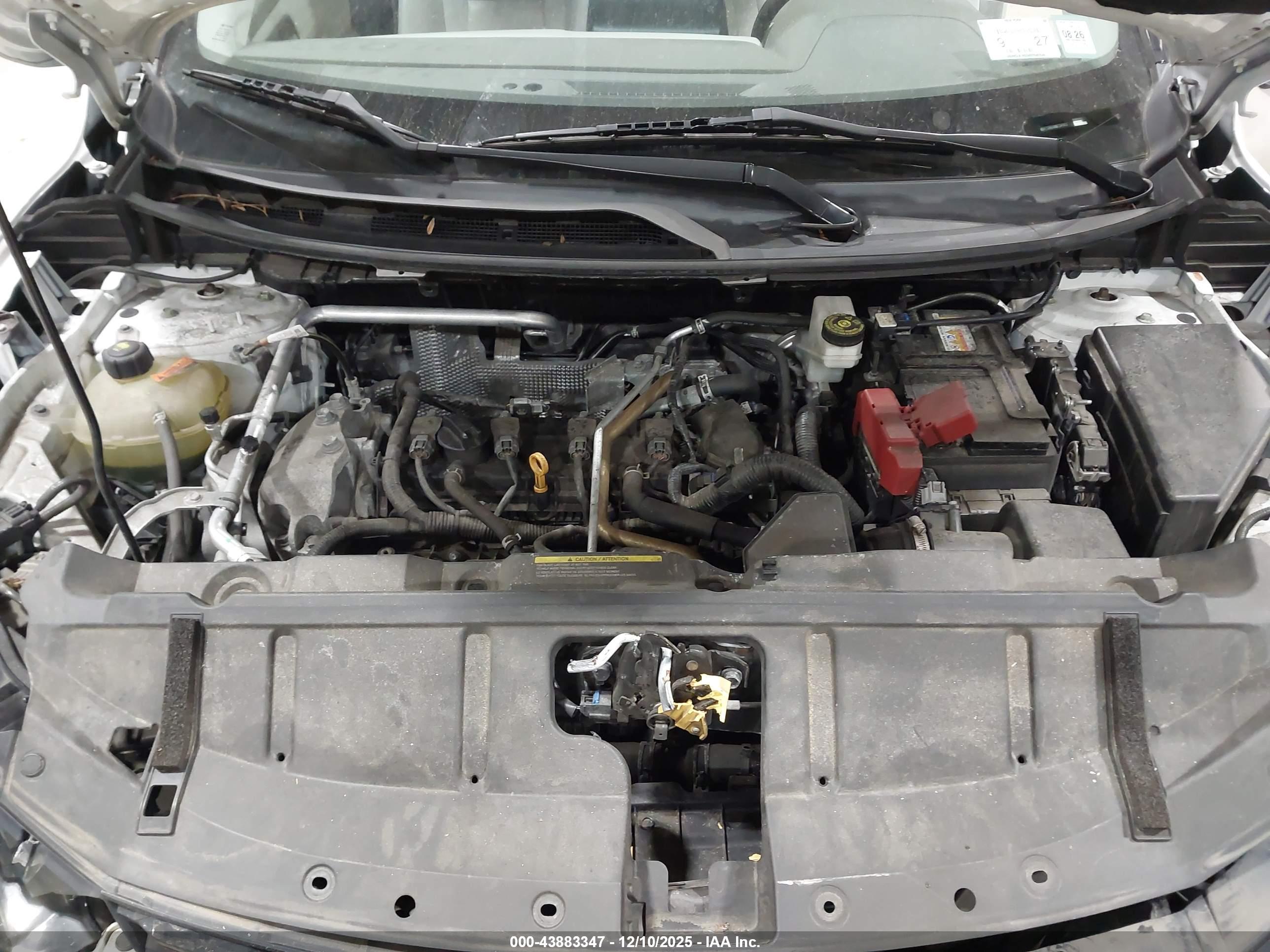 NISSAN ROGUE image 10