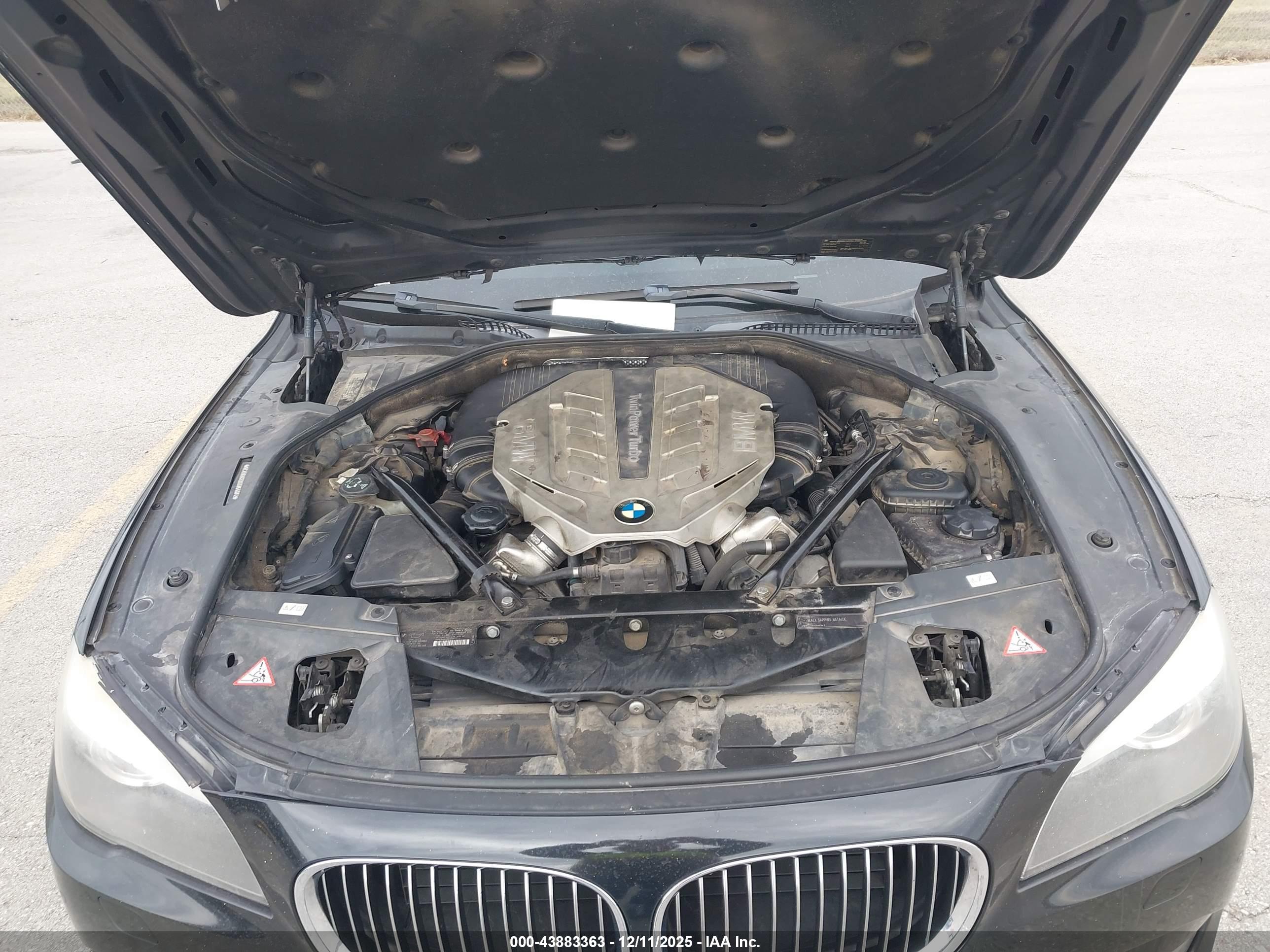 BMW 750LI image 10