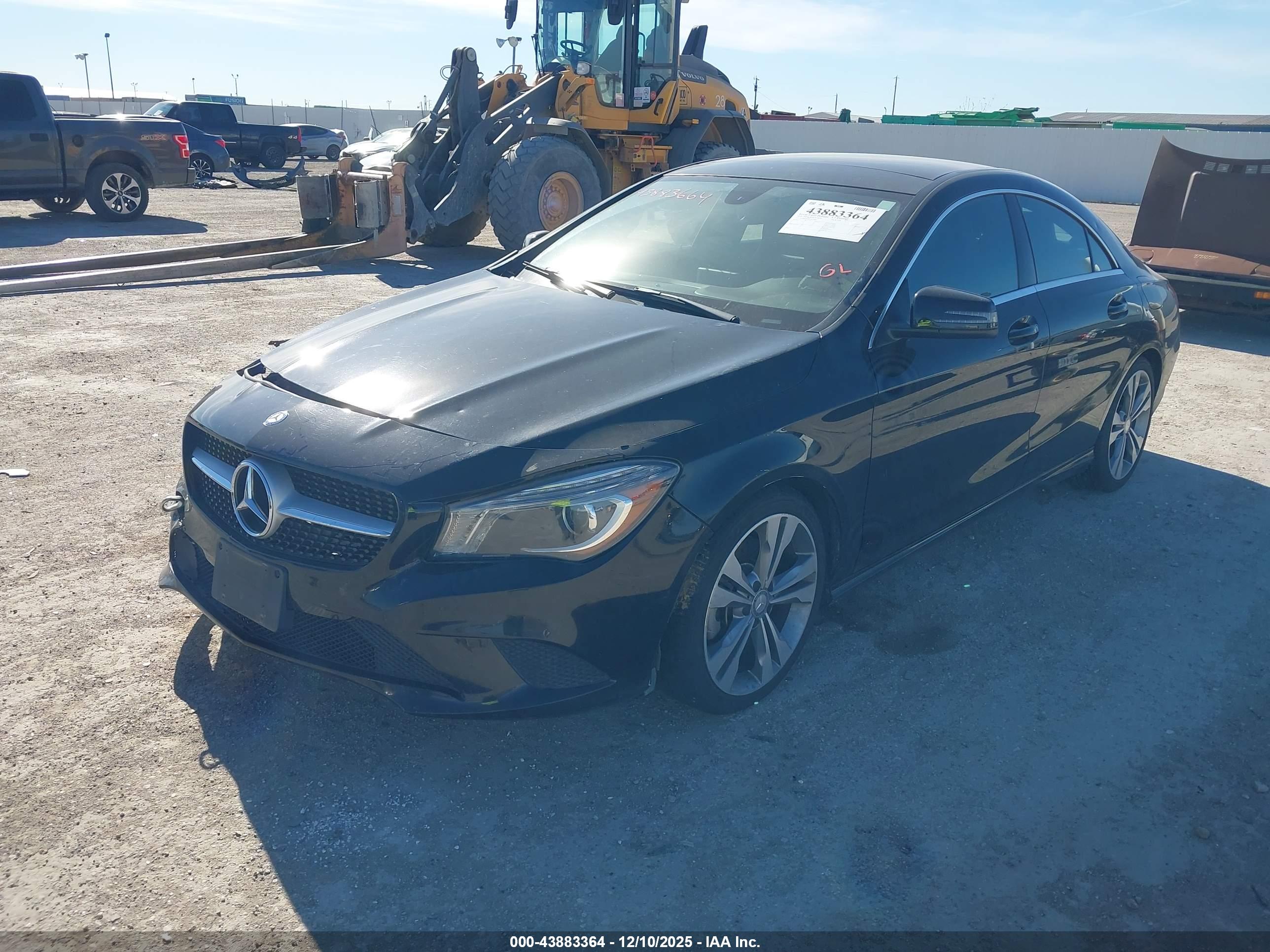 MERCEDES-BENZ CLA image 2