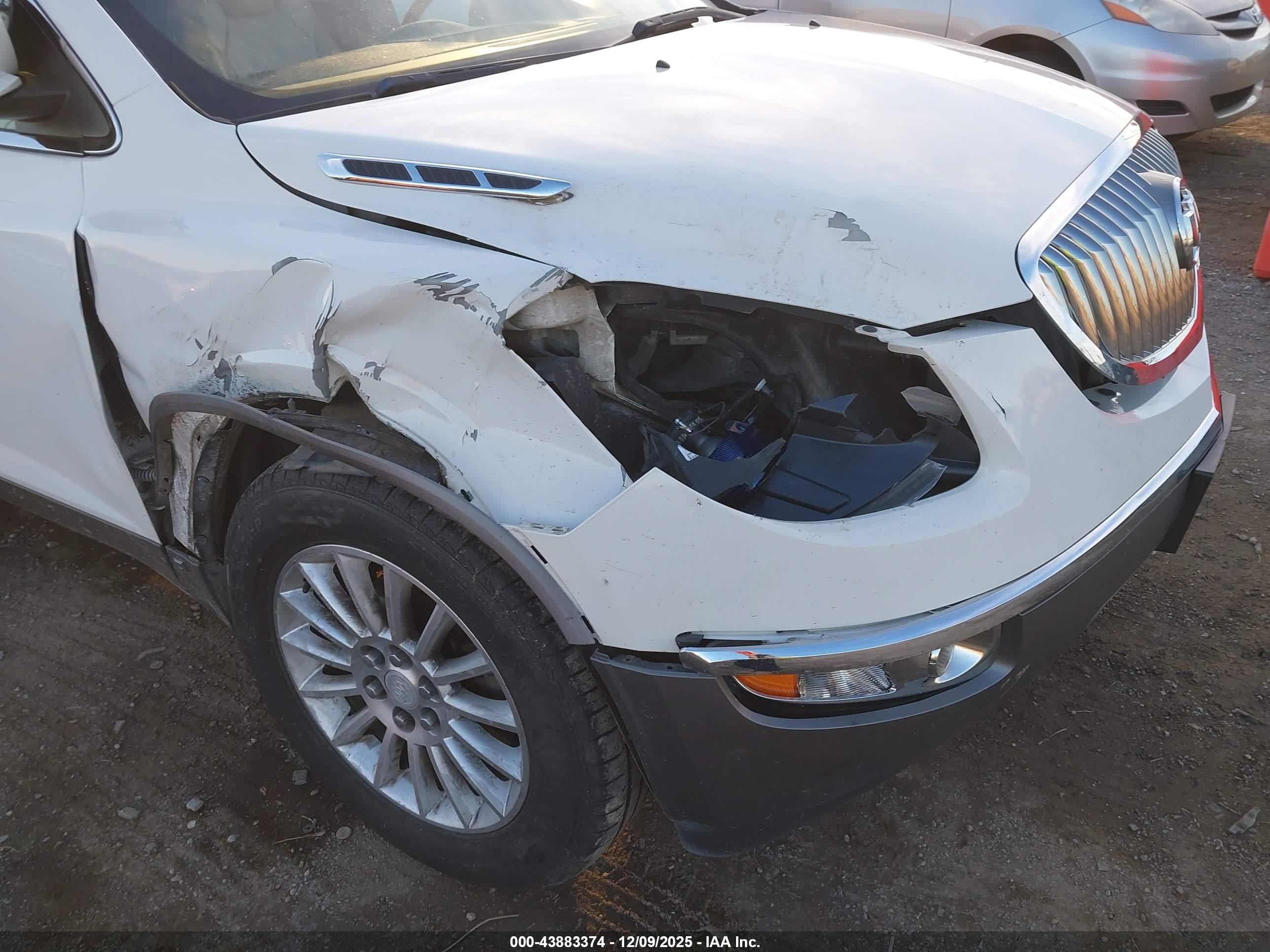 BUICK ENCLAVE image 6