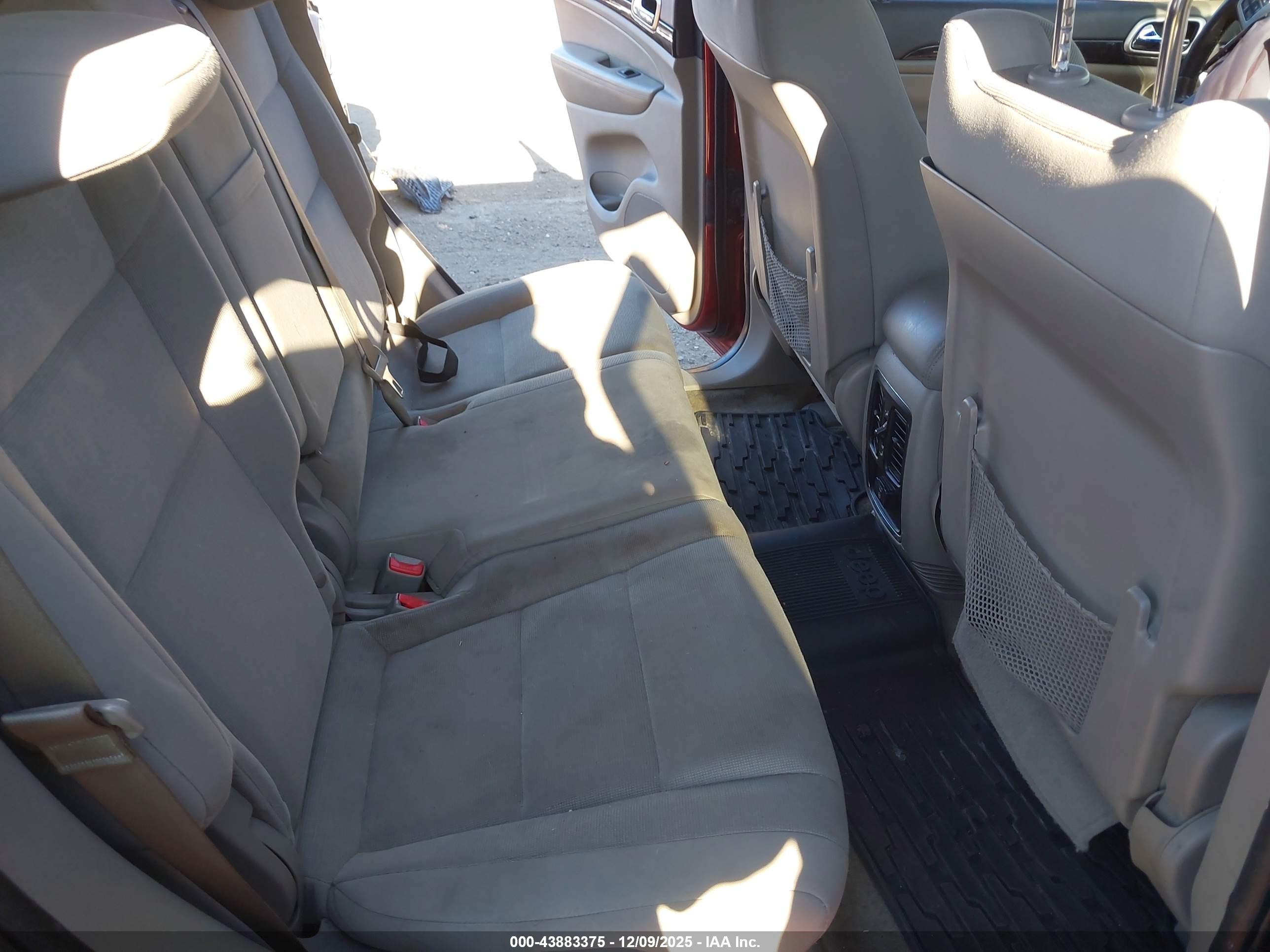 JEEP GRAND image 8